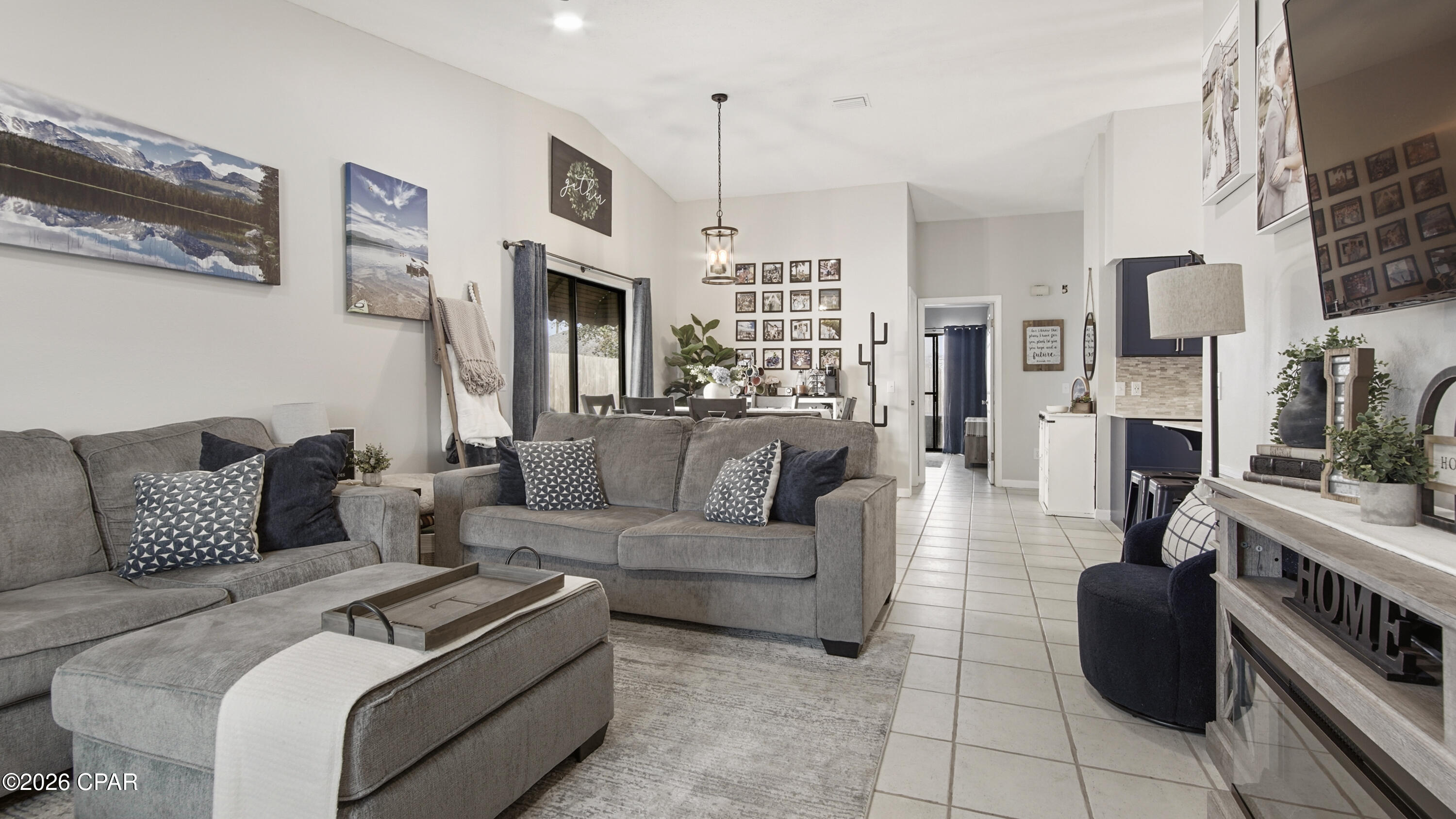 Image 2 For 4078 Woodridge Road