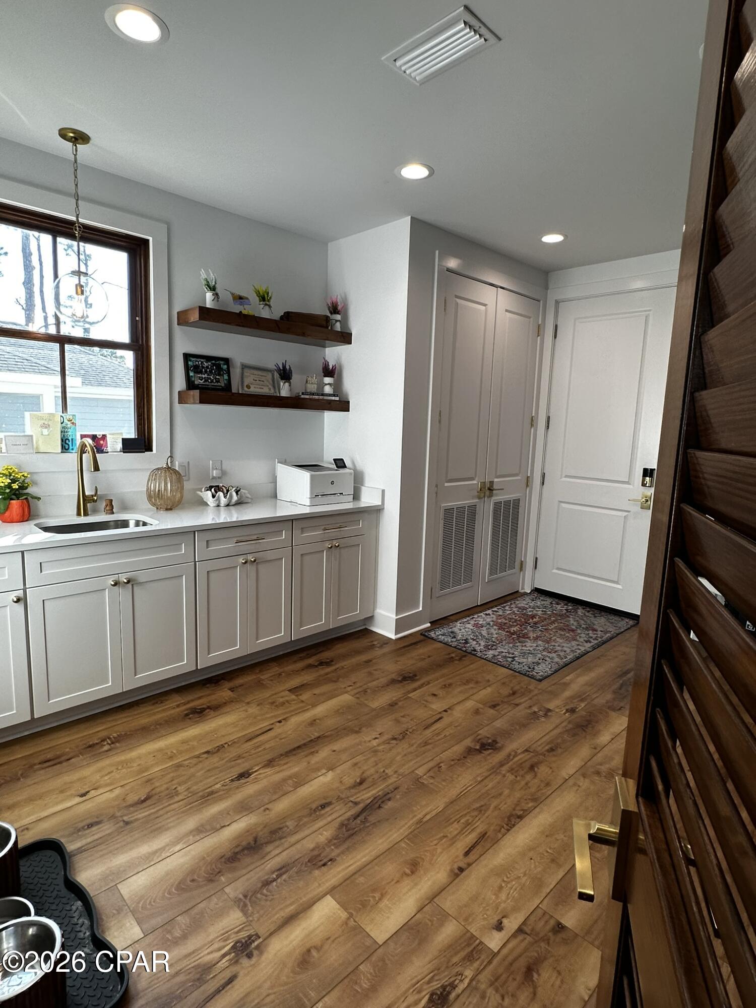 Image 109 For 2821 Annette Avenue