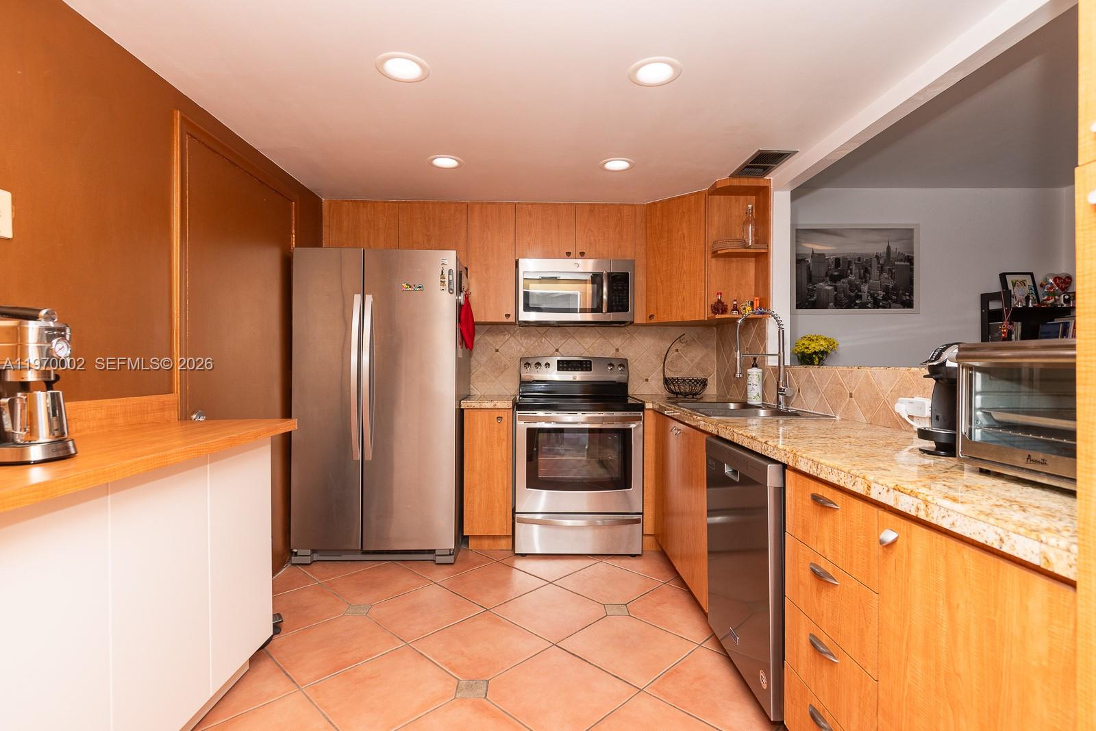 Admiral Towers Condo