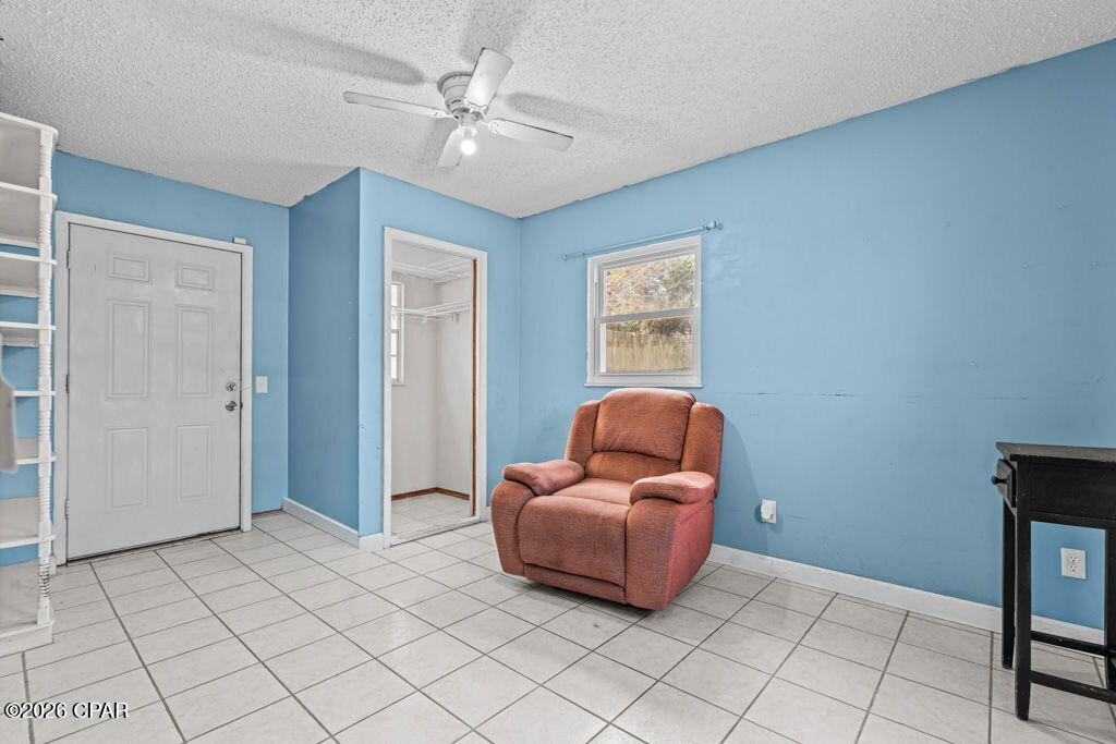 Image 10 For 403 Transmitter Road