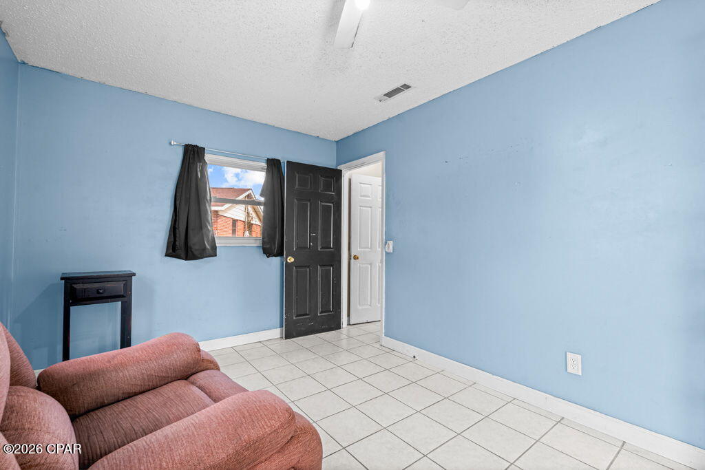 Image 11 For 403 Transmitter Road