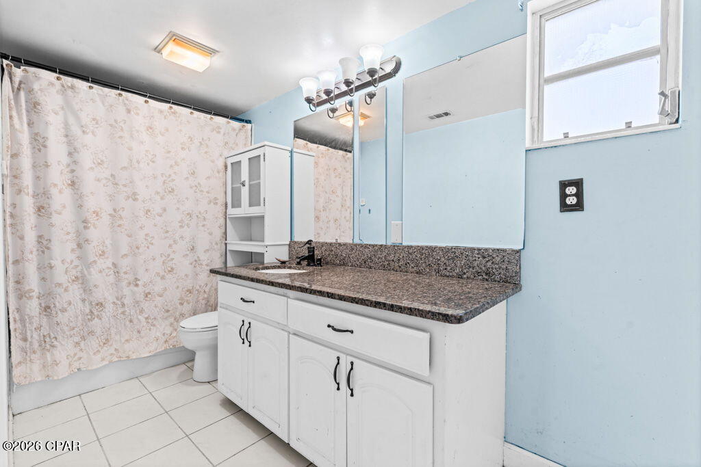 Image 17 For 403 Transmitter Road