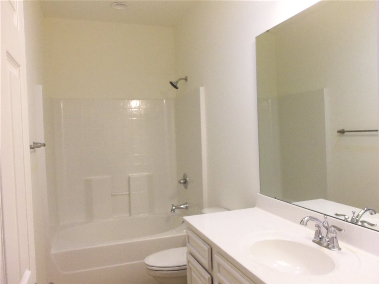 2604699 | Photo 25