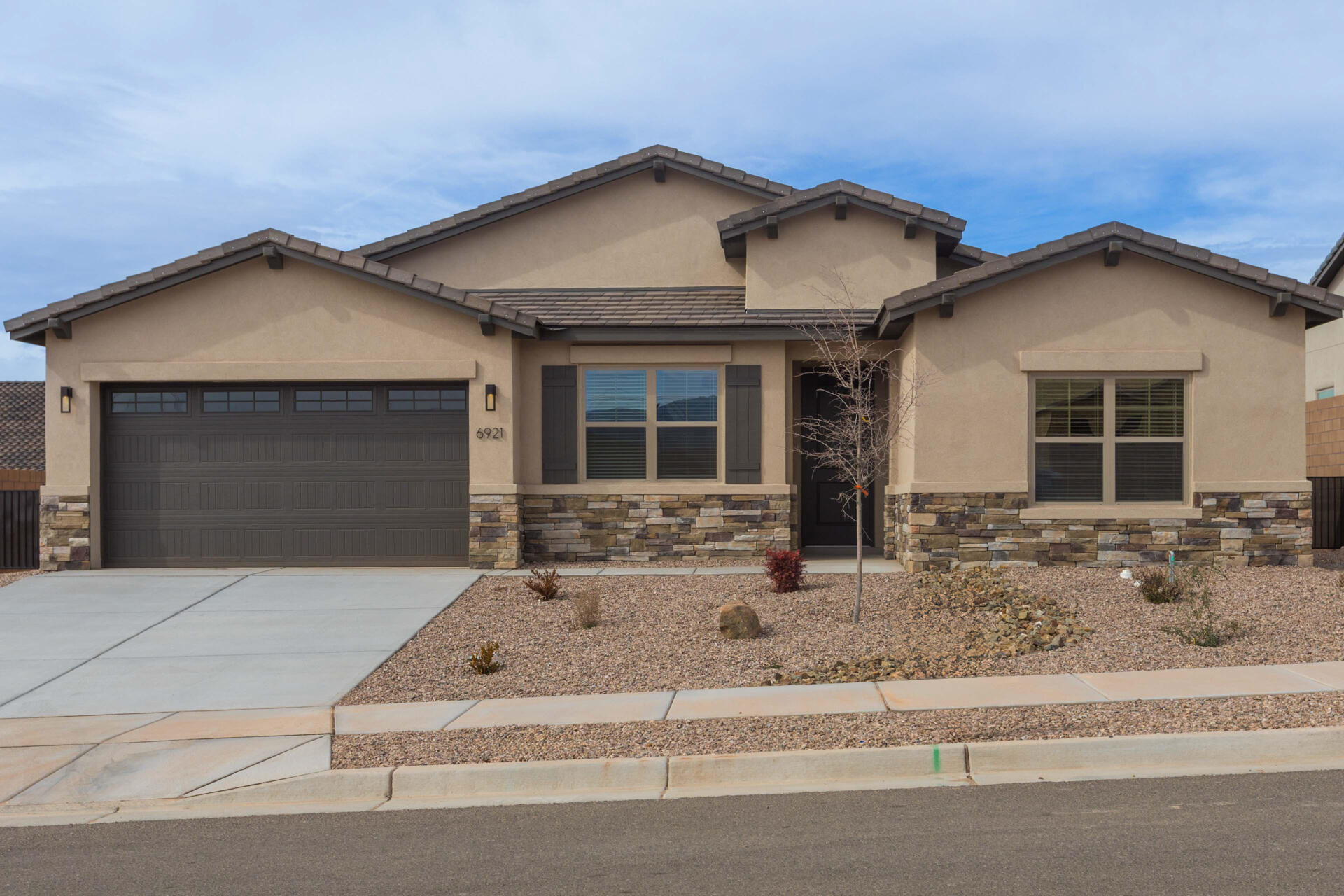 6921 Archer Road NE Rio Rancho, NM 87144