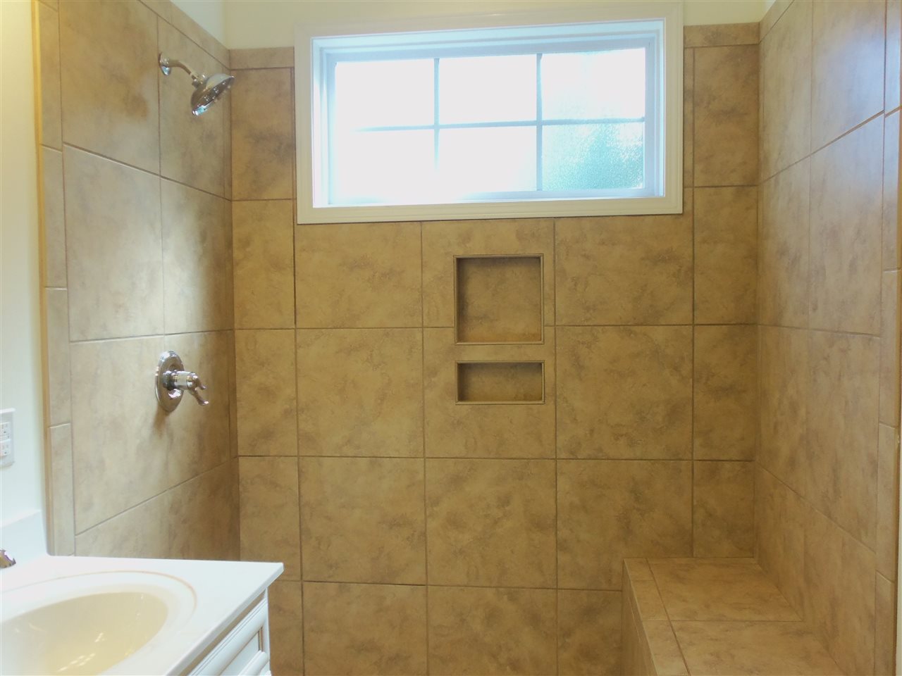 2604701 | Photo 27