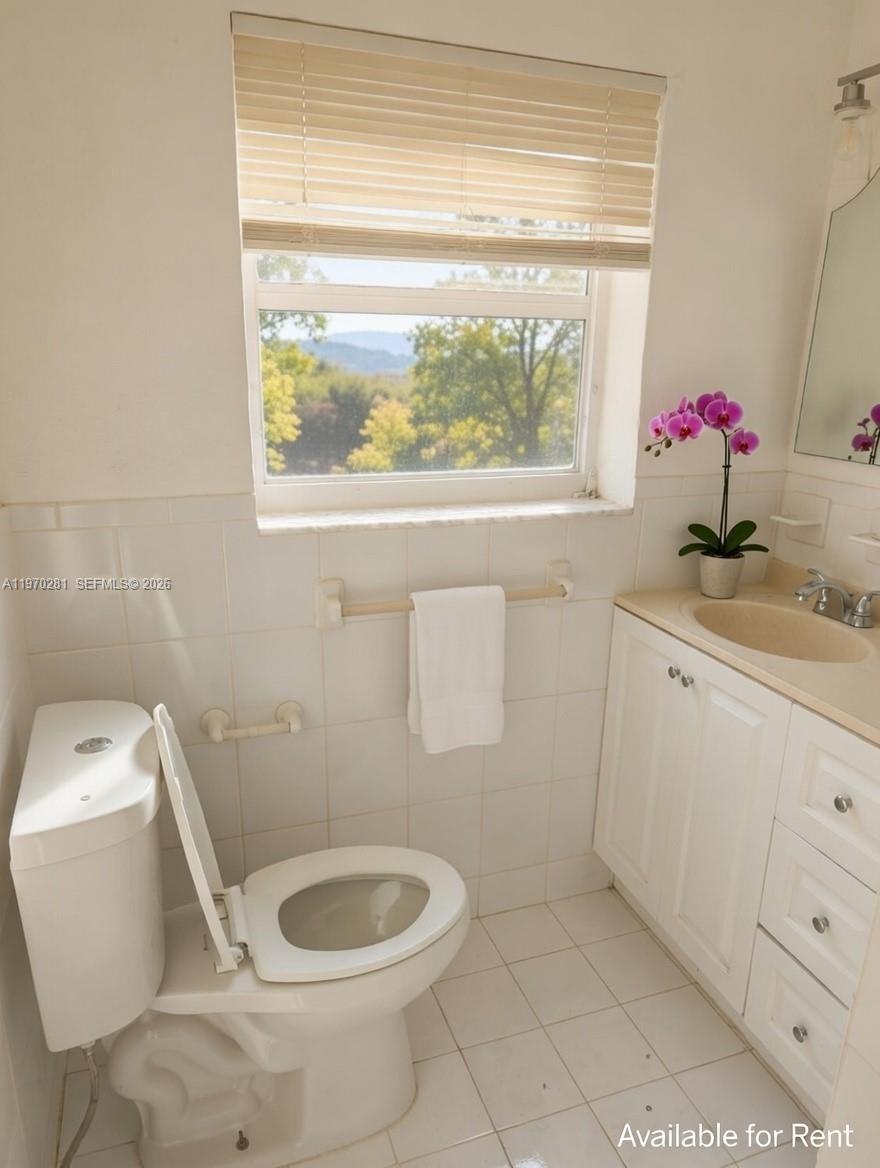 Designer master bathroom at 146 1st Ave - Home in Dania Beach