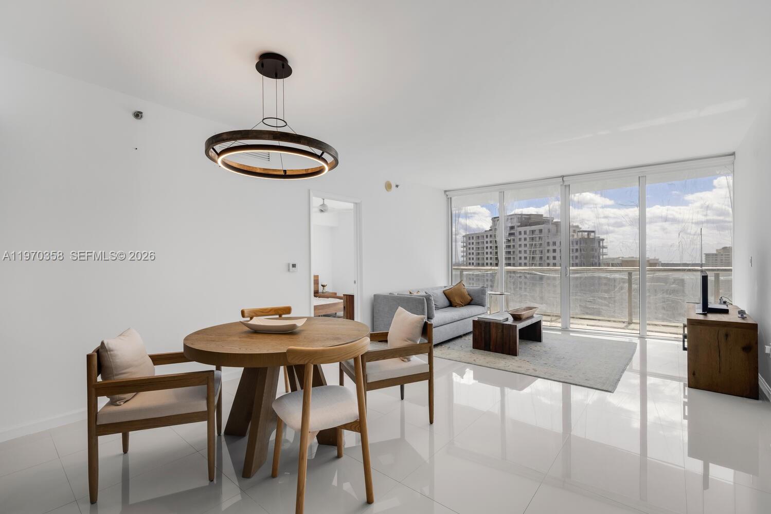 Iconbrickell Condo No 1