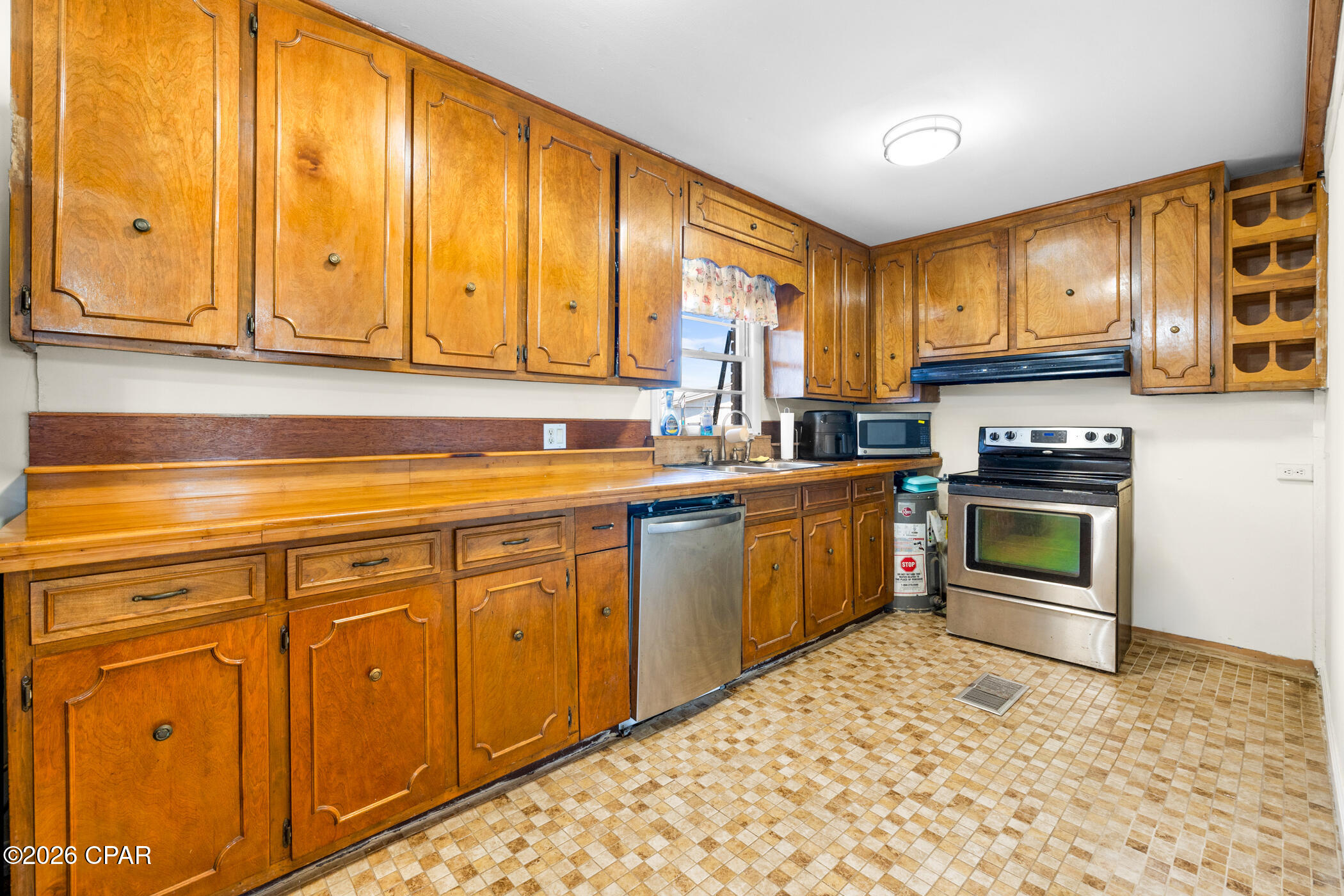 Image 5 For 2039 Baldwin Road