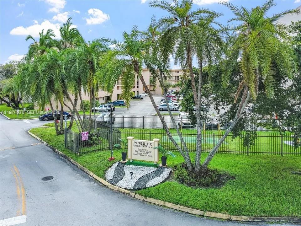 Pineside No 2 Condo