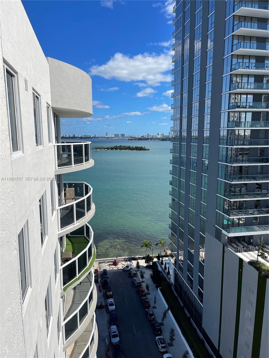 23 Biscayne Bay Condo