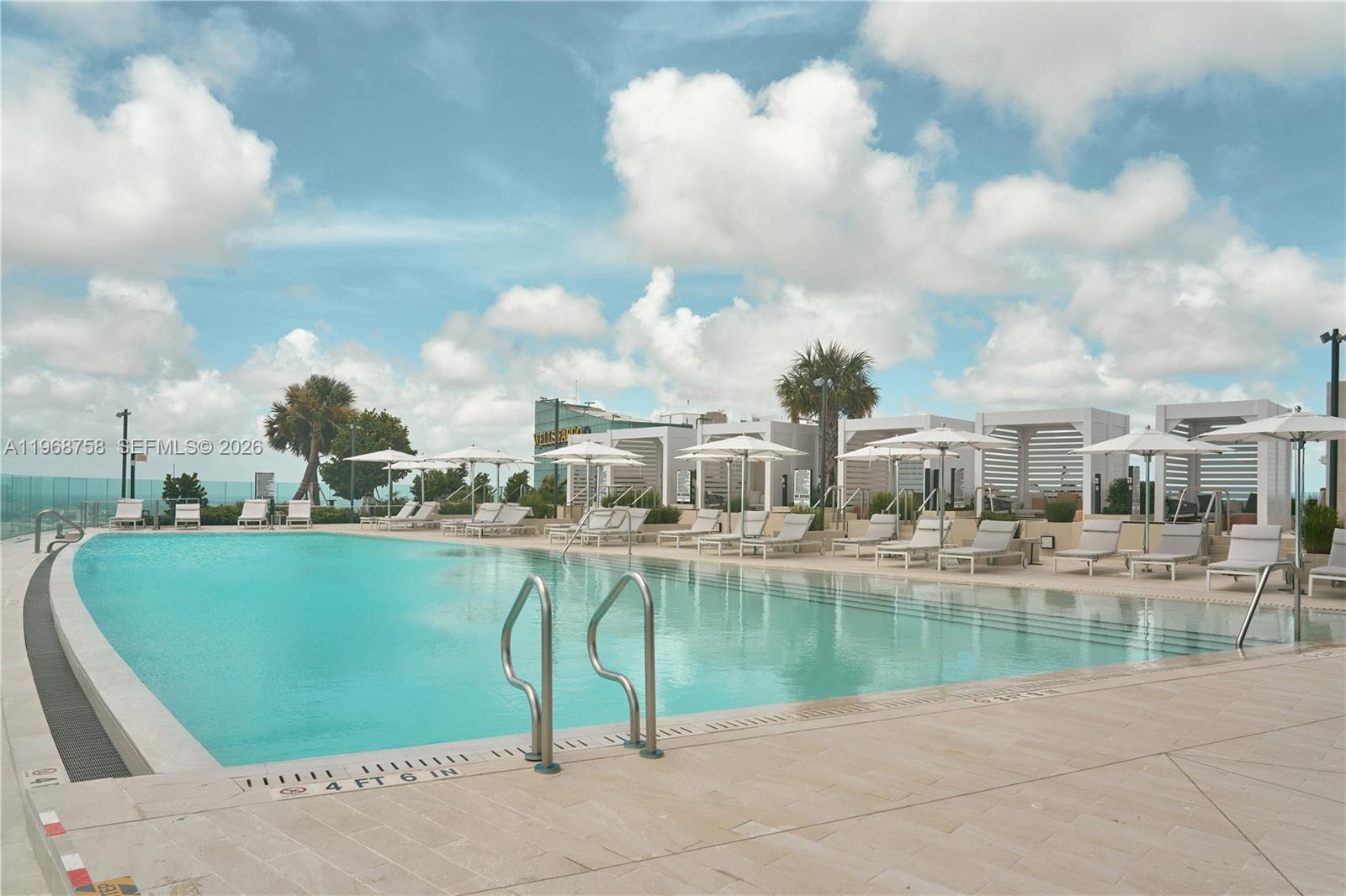 Condo for Sale in Miami, FL