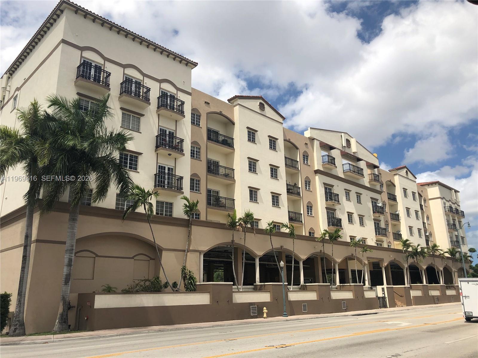 Granada Grand Condo