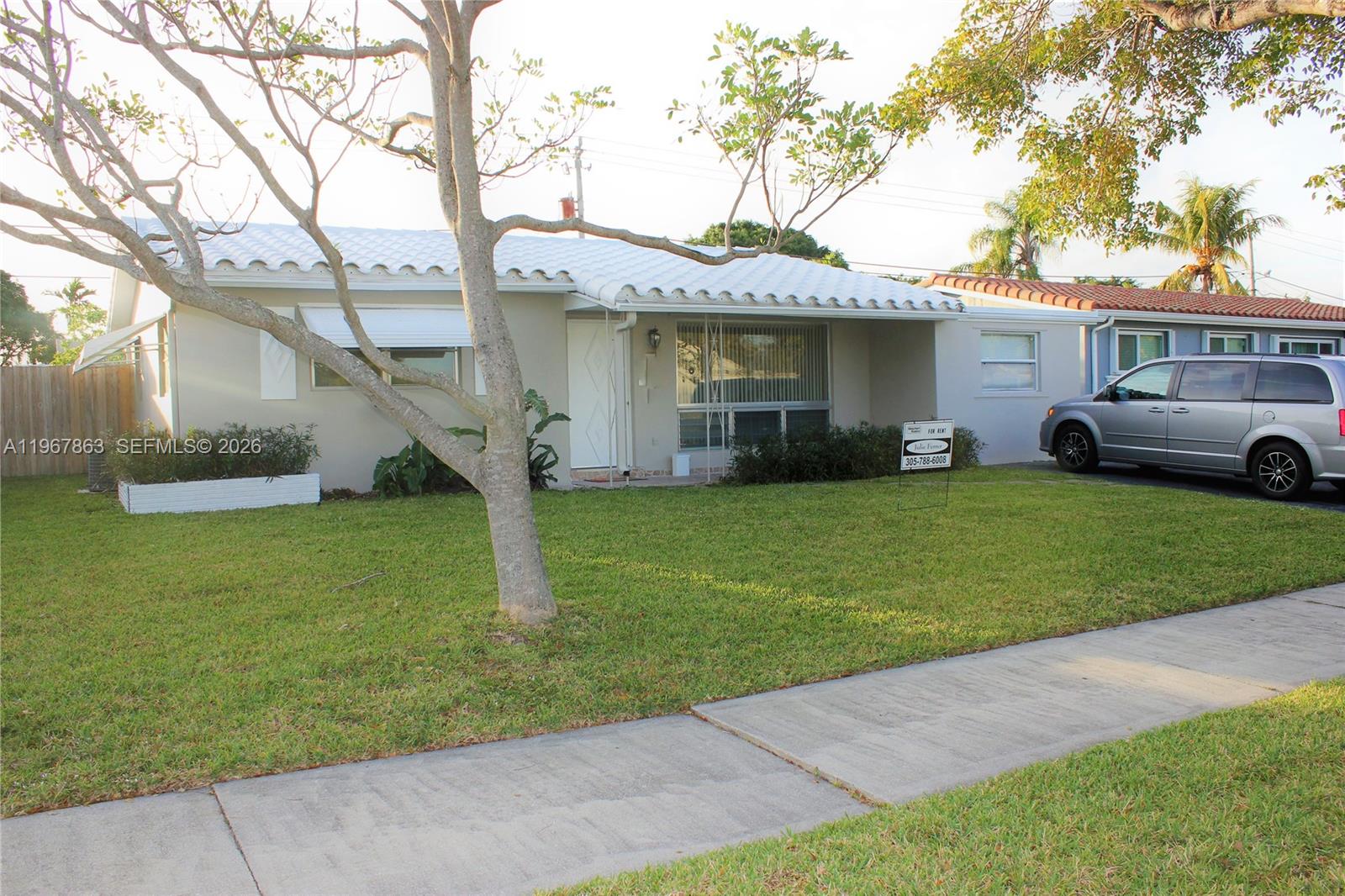 Hollywood Heights Add Sec