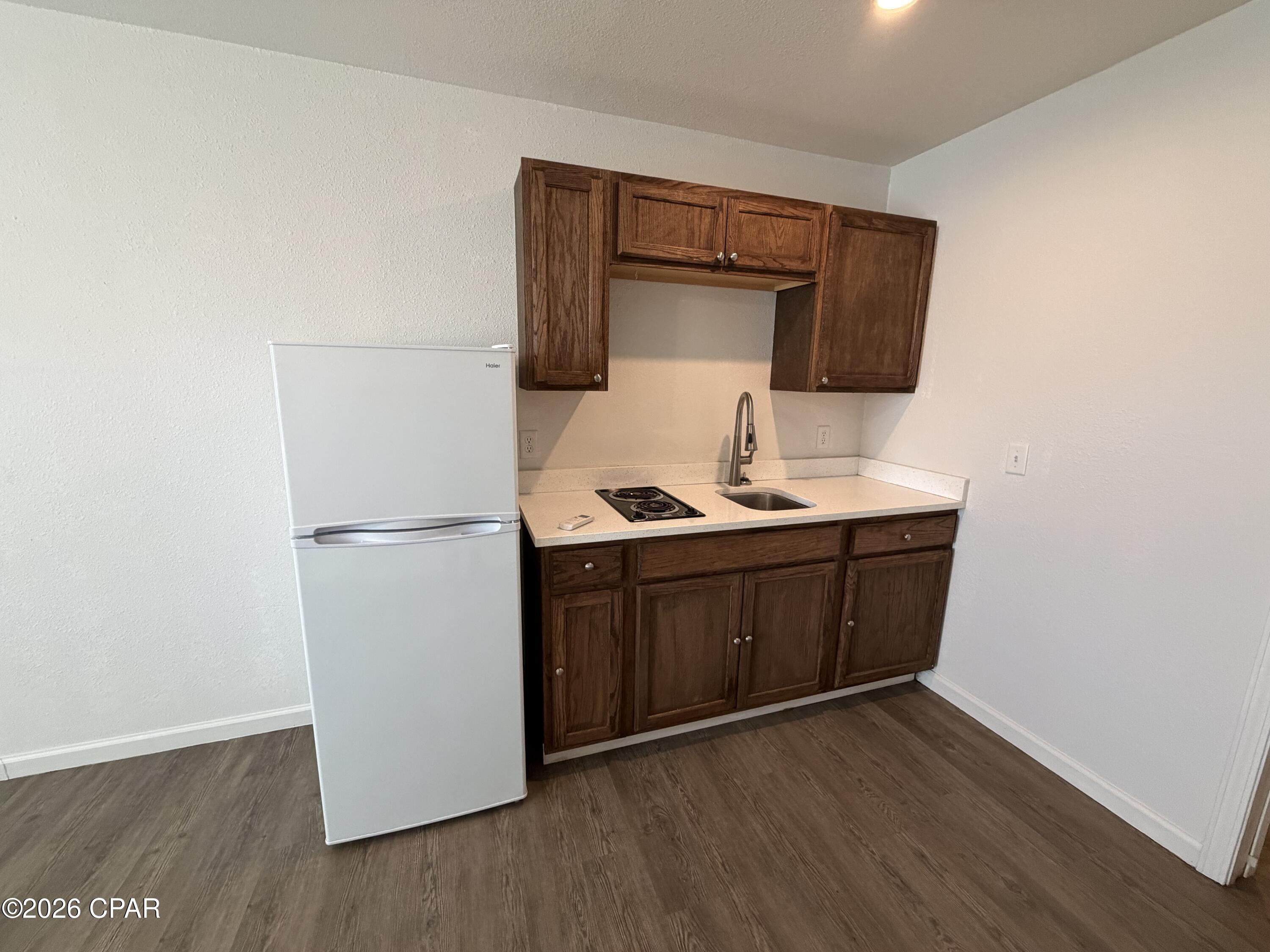 Image 4 For 143 Claire Avenue 106