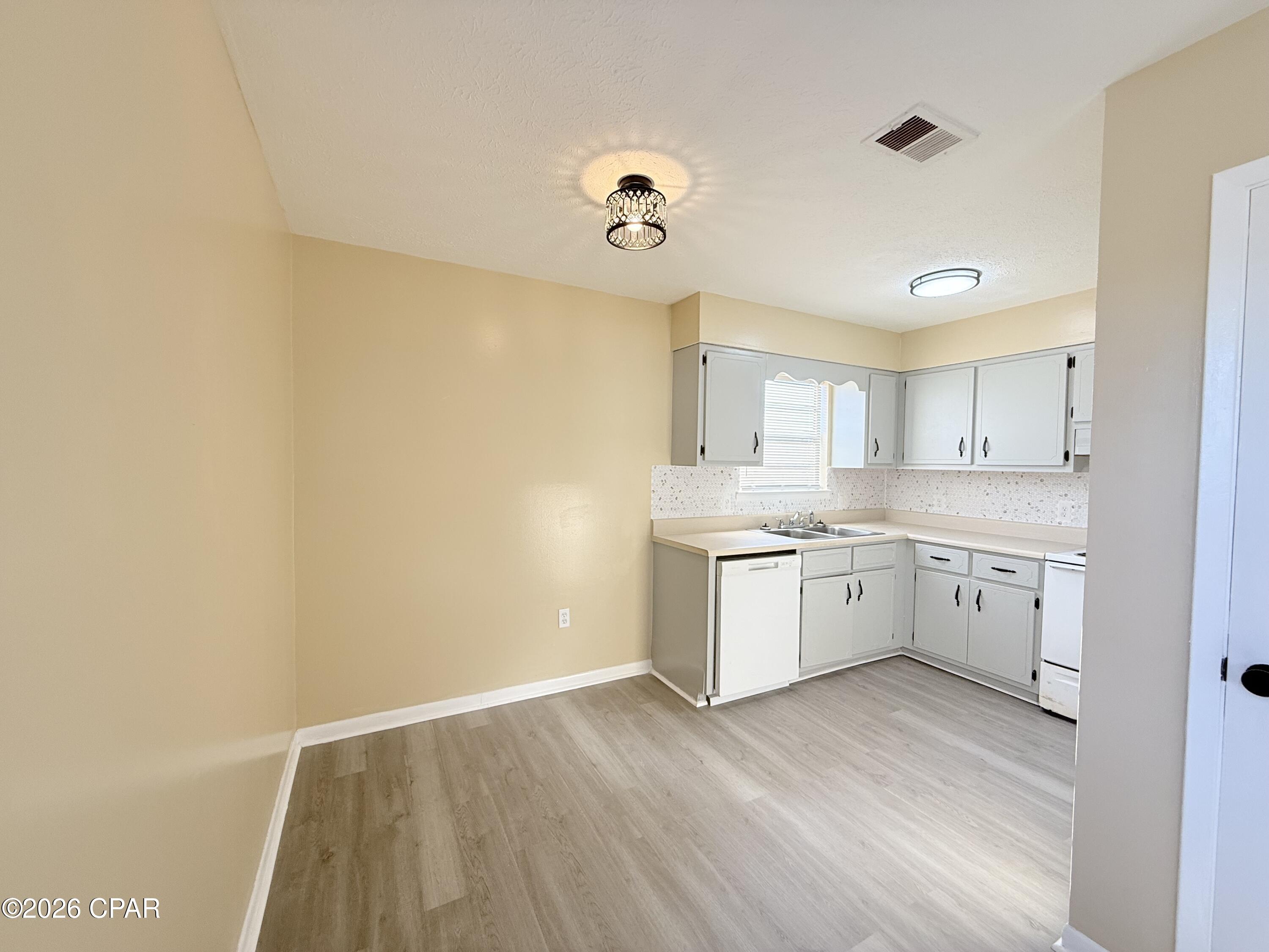 Image 3 For 506 11th Street A1