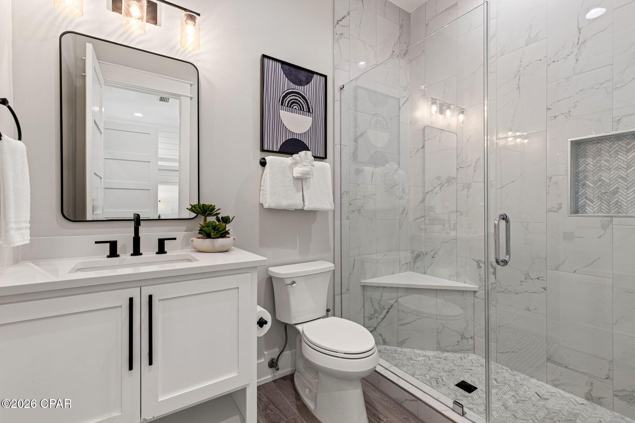 Image 10 For 14328 Front Beach Road