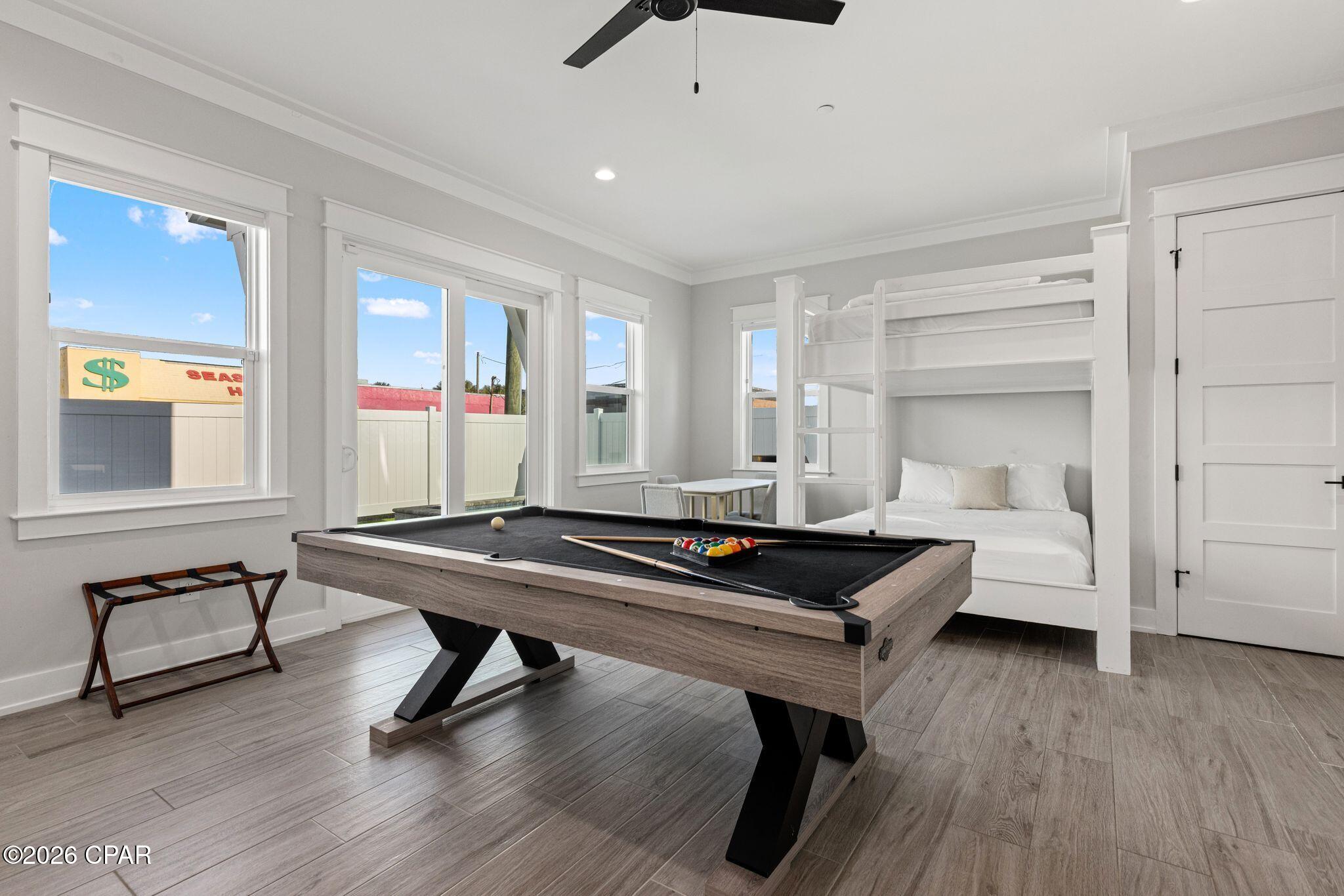 Image 11 For 14328 Front Beach Road