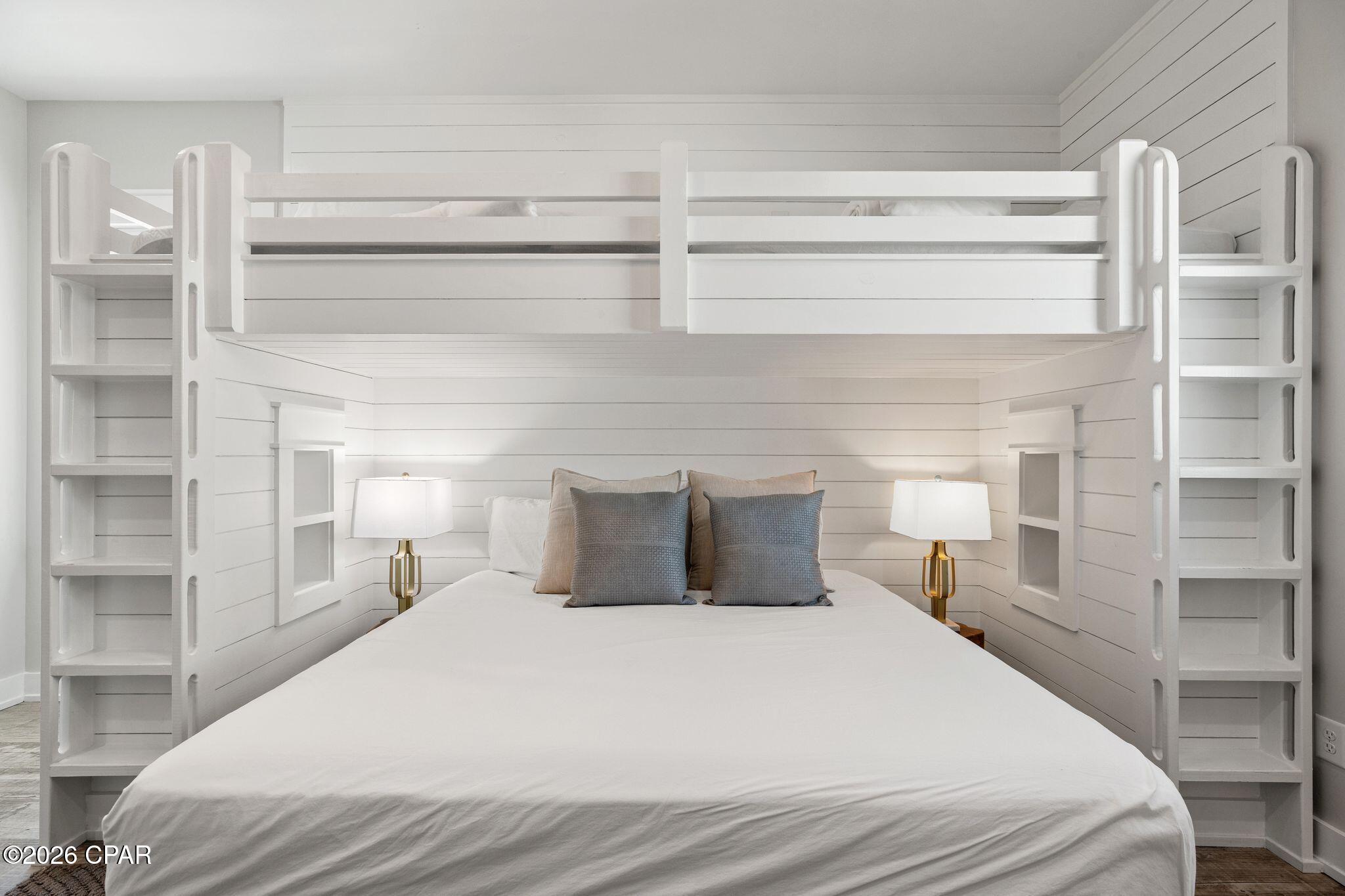 Image 28 For 14328 Front Beach Road