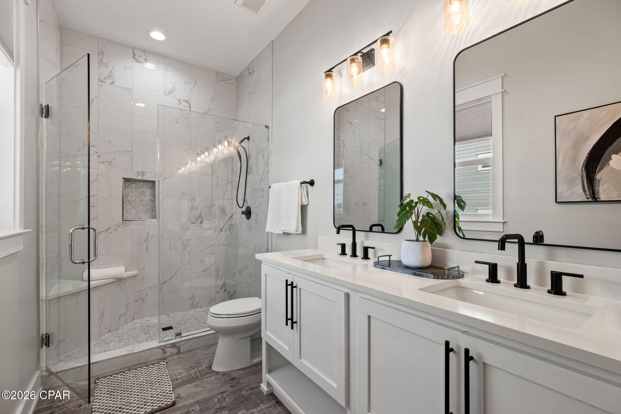 Image 30 For 14328 Front Beach Road