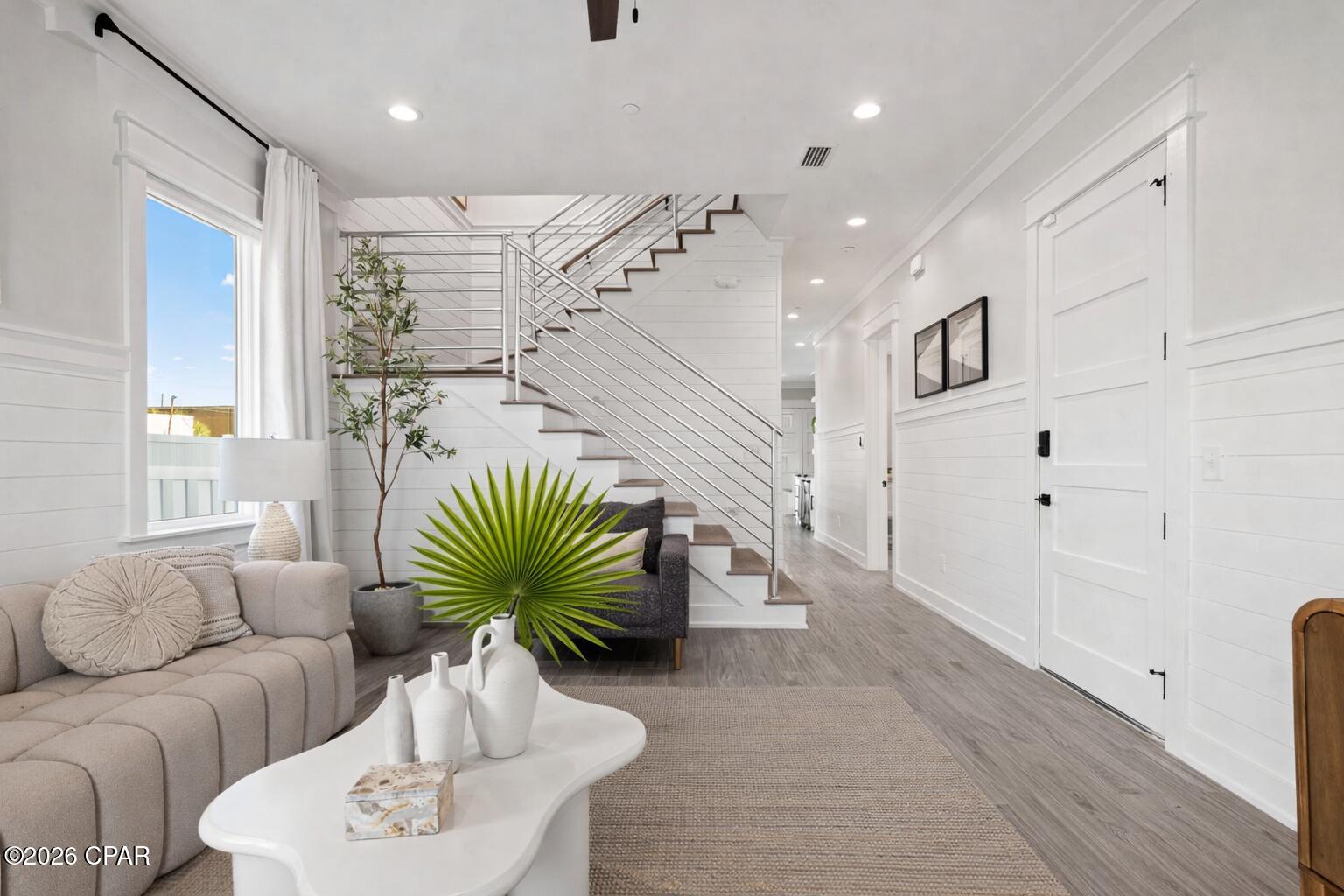 Image 4 For 14328 Front Beach Road