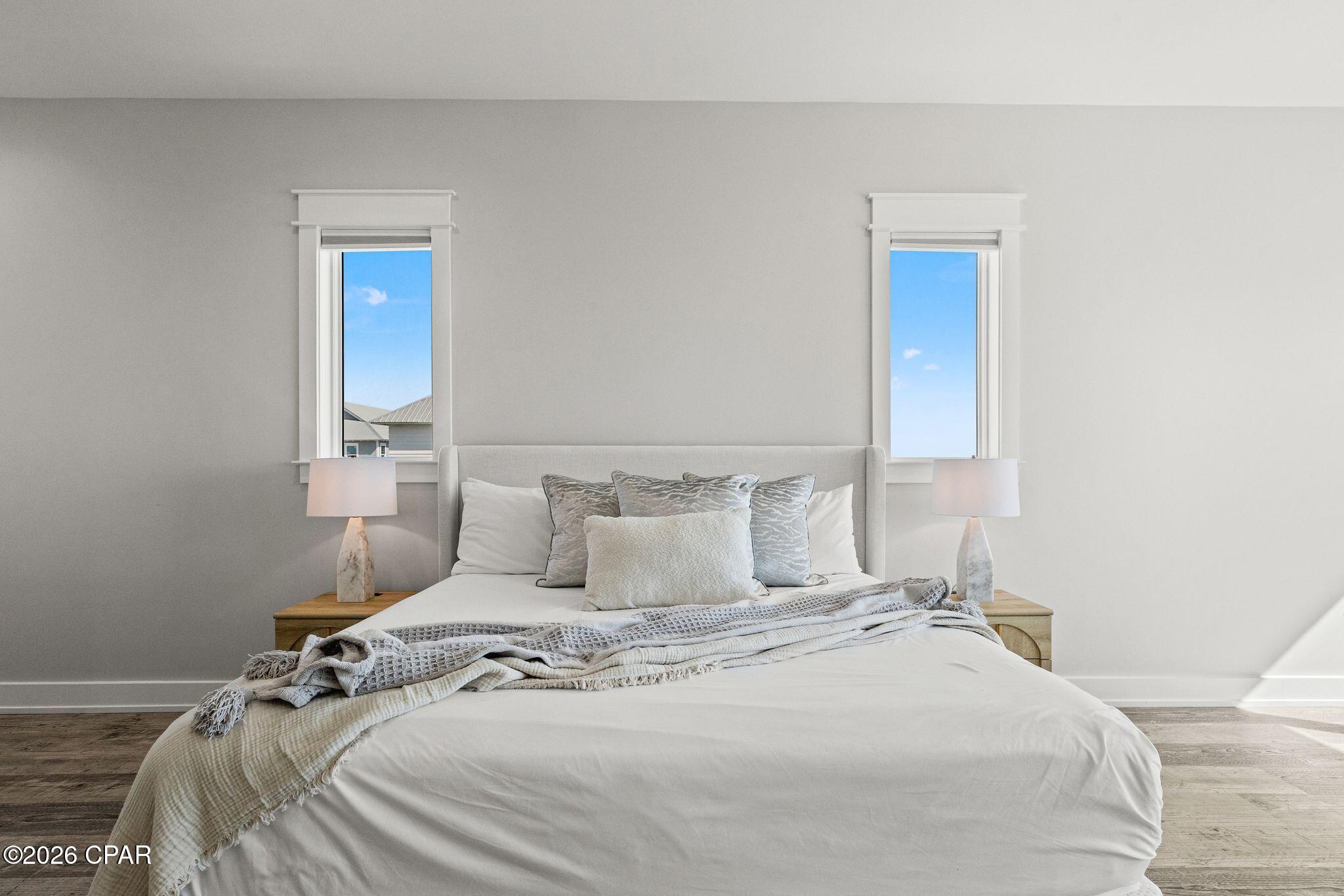 Image 40 For 14328 Front Beach Road