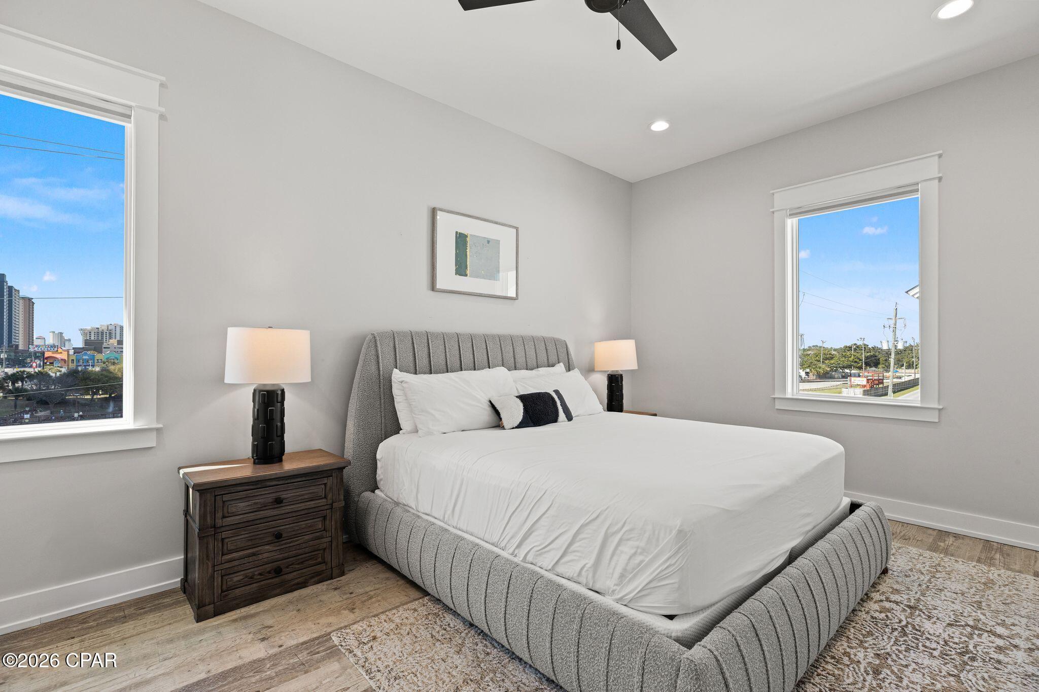 Image 45 For 14328 Front Beach Road