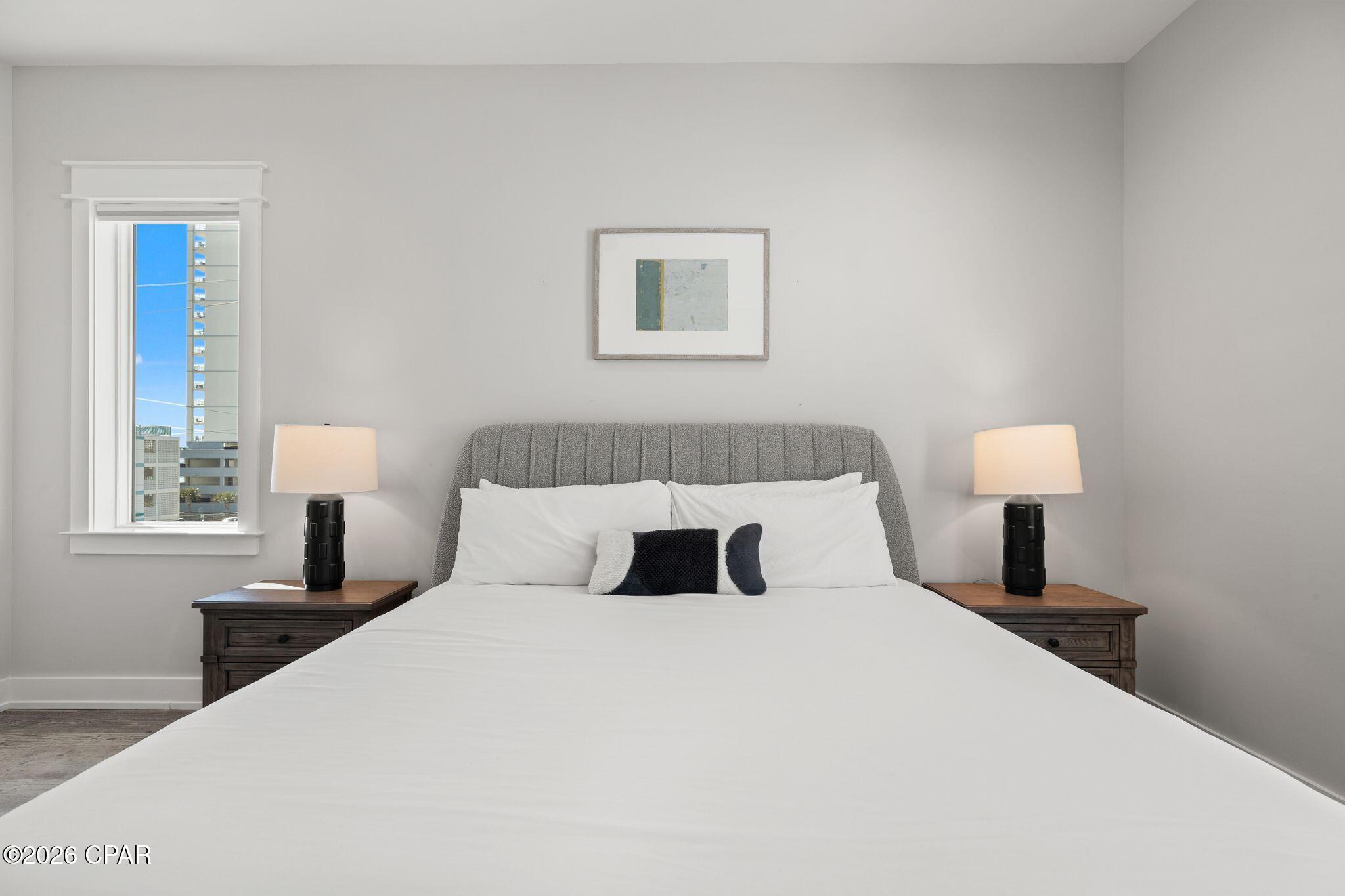 Image 47 For 14328 Front Beach Road