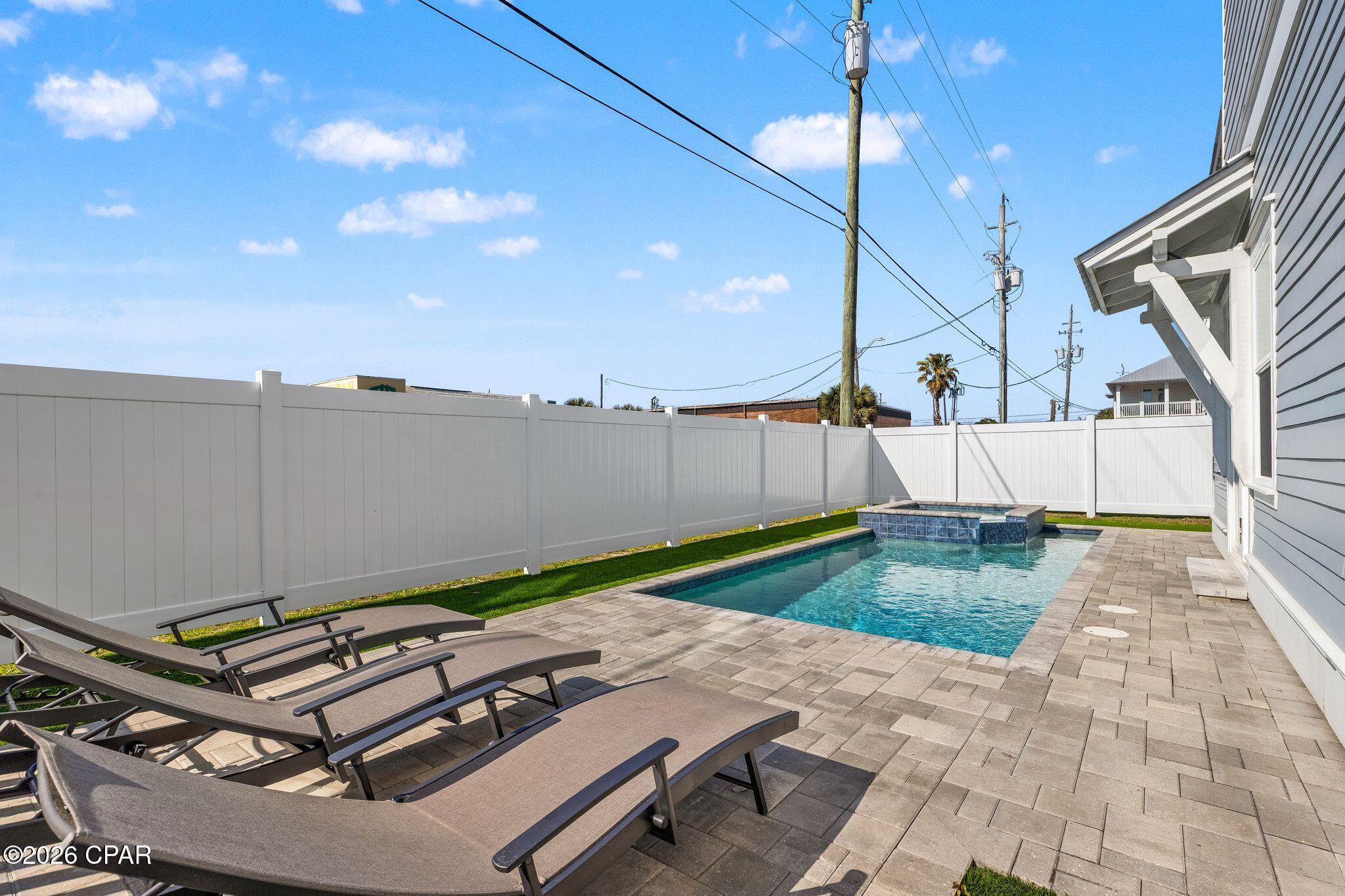 Image 53 For 14328 Front Beach Road