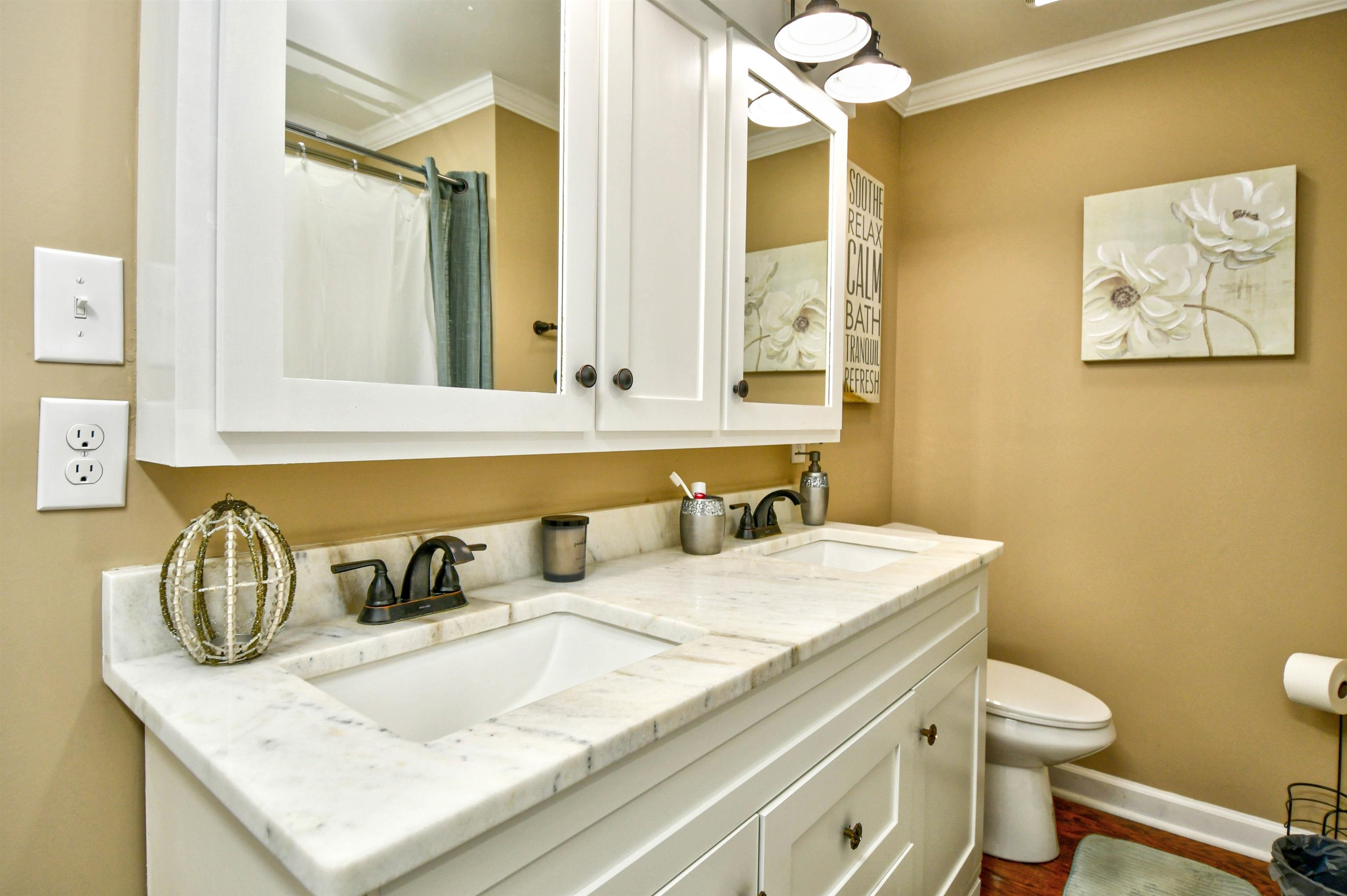 2604741 | Photo 20