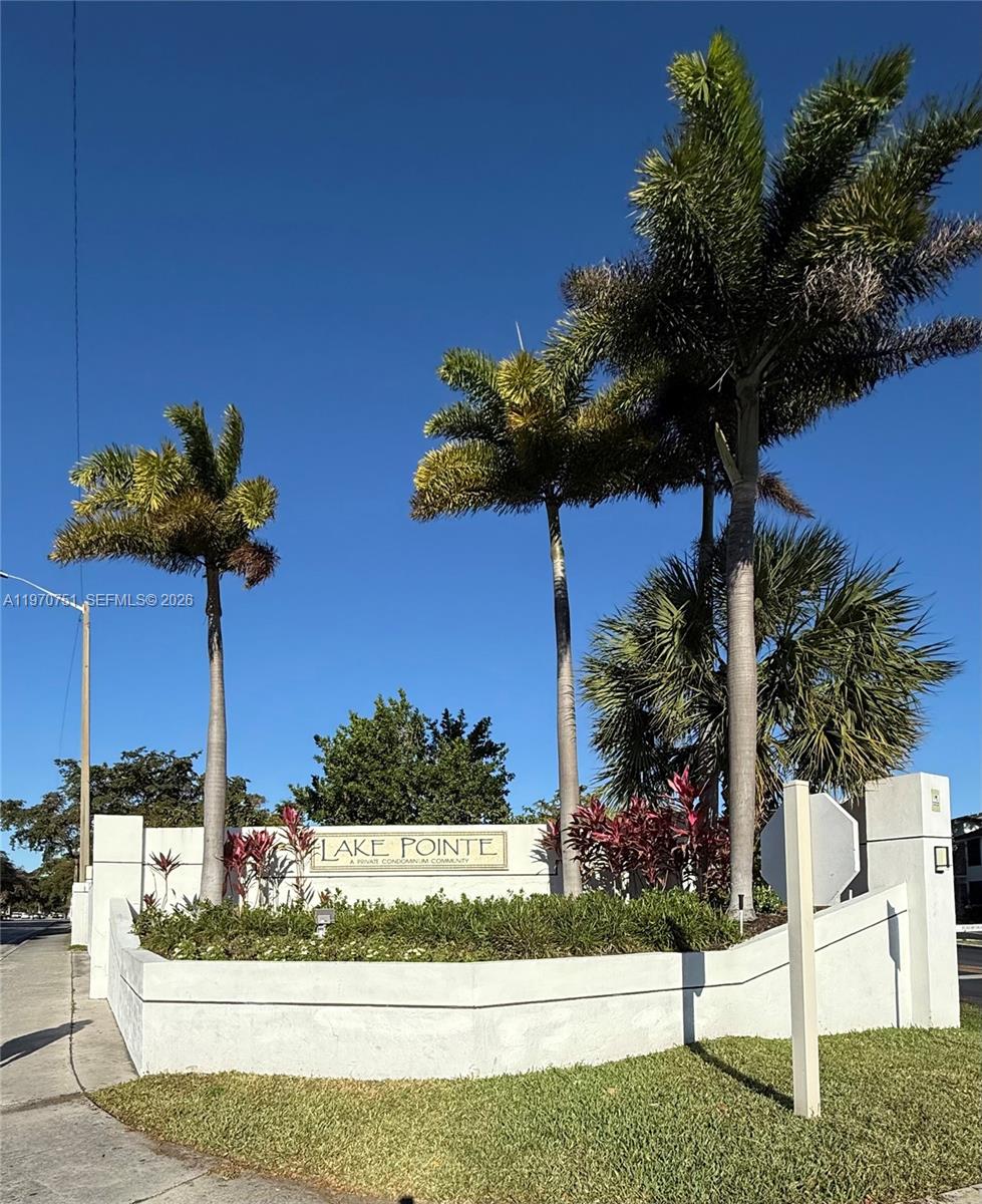 201 Lake Pointe Dr Unit 202, Oakland Park, Florida 33309