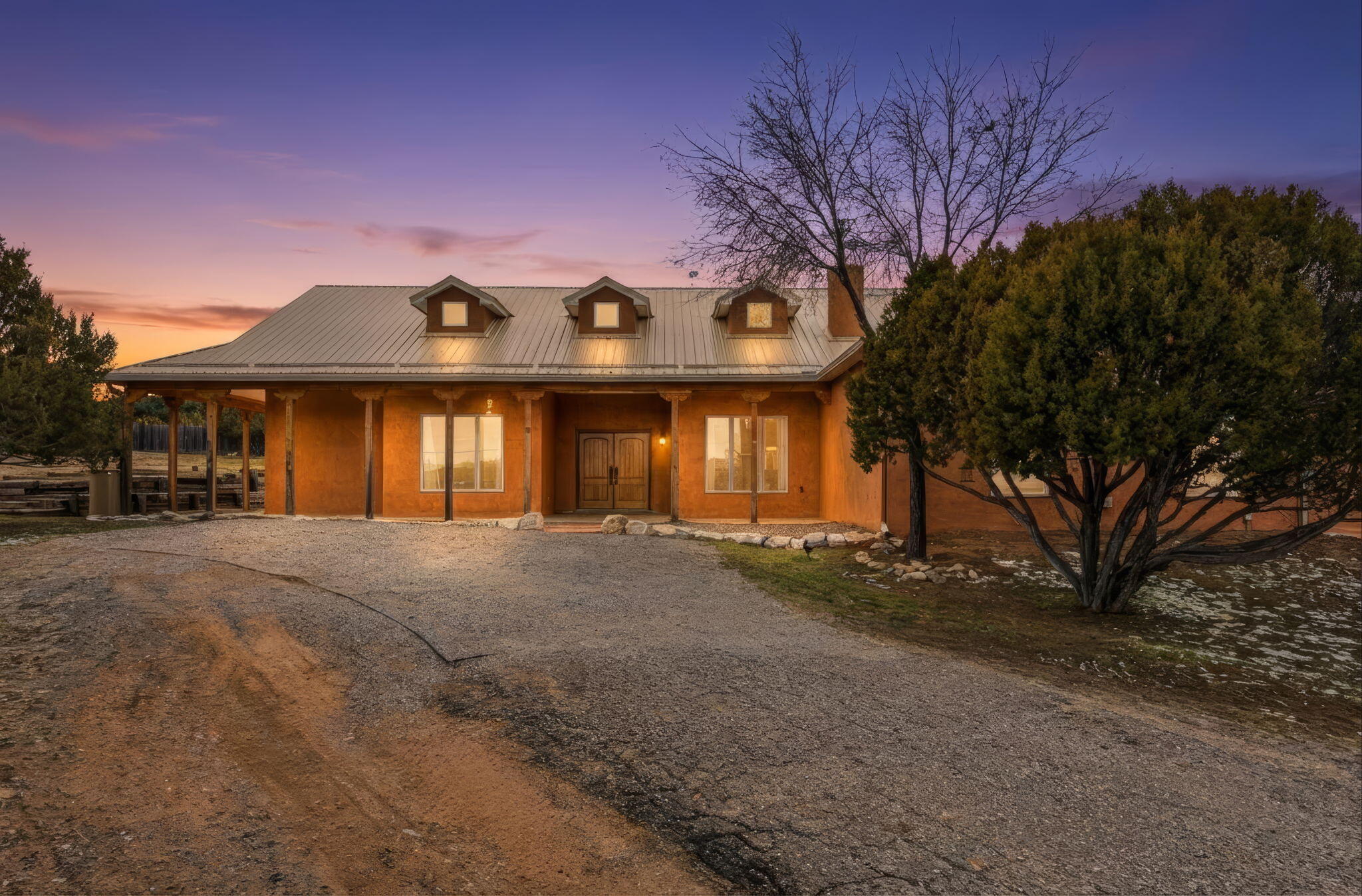 22 Camino Del Oriente, Tijeras NM 87059