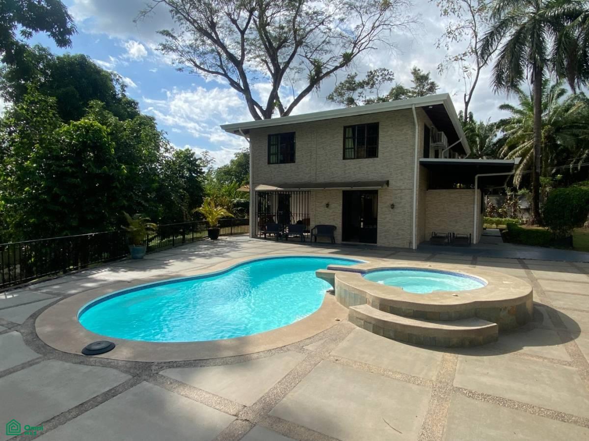 5 bed Single Family Homes For Sale in Quepos, Puntarenas - 1