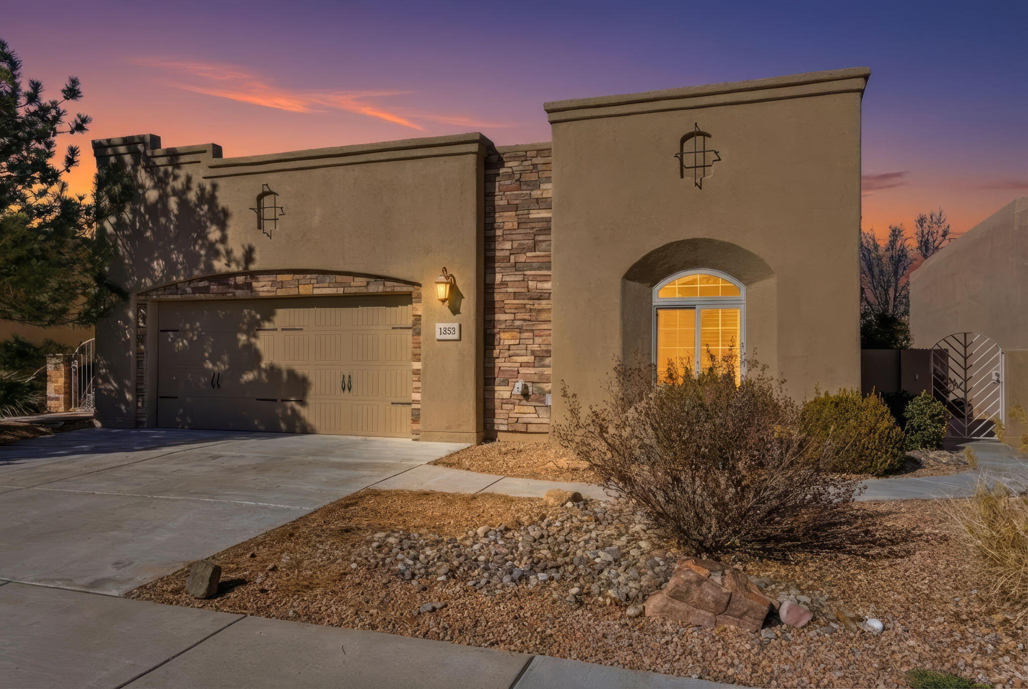 1323 Valle Lane, Albuquerque NM 87107