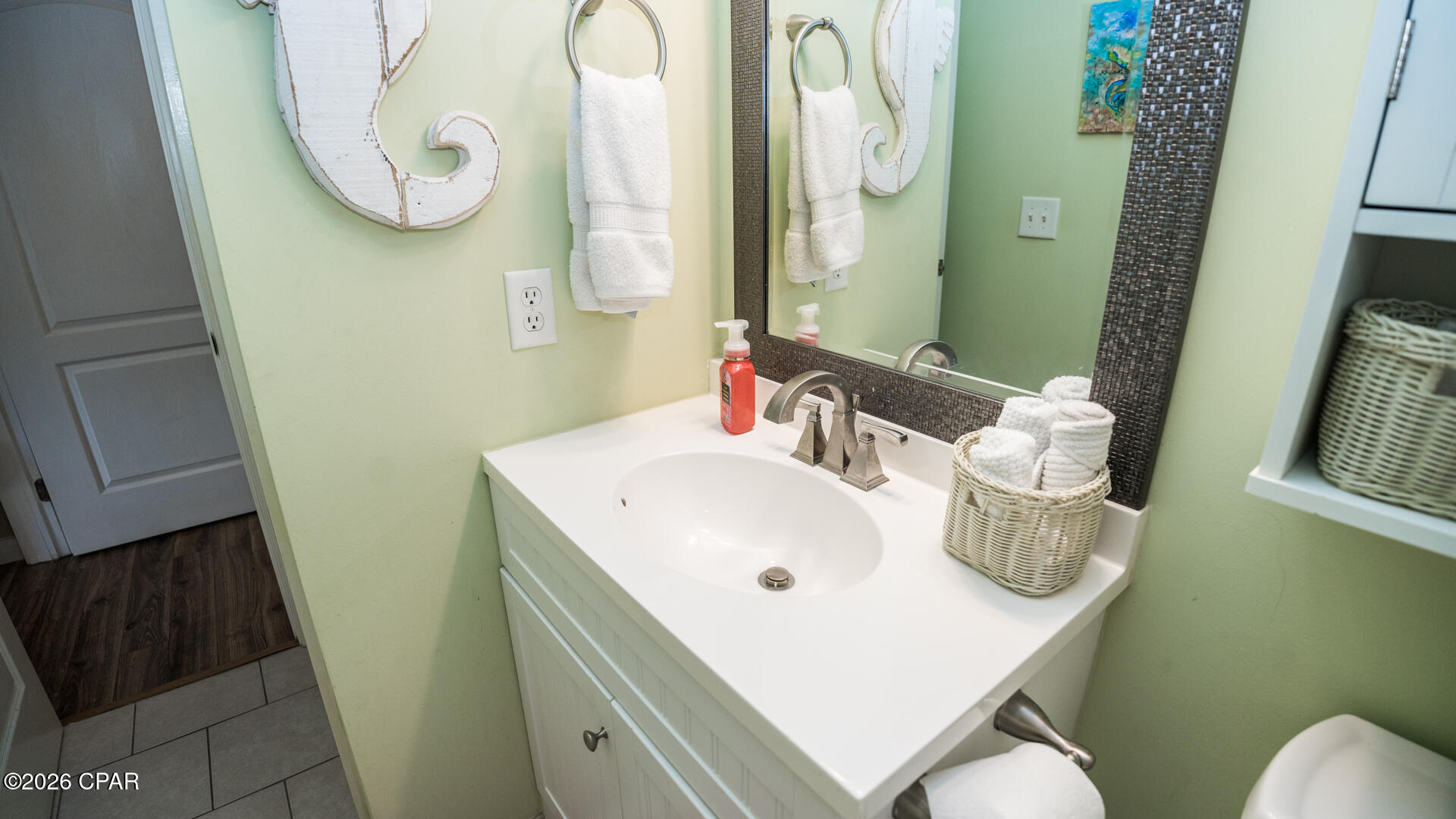 Image 19 For 6903 Lagoon Drive 30