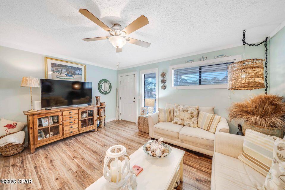 Image 2 For 6903 Lagoon Drive 30