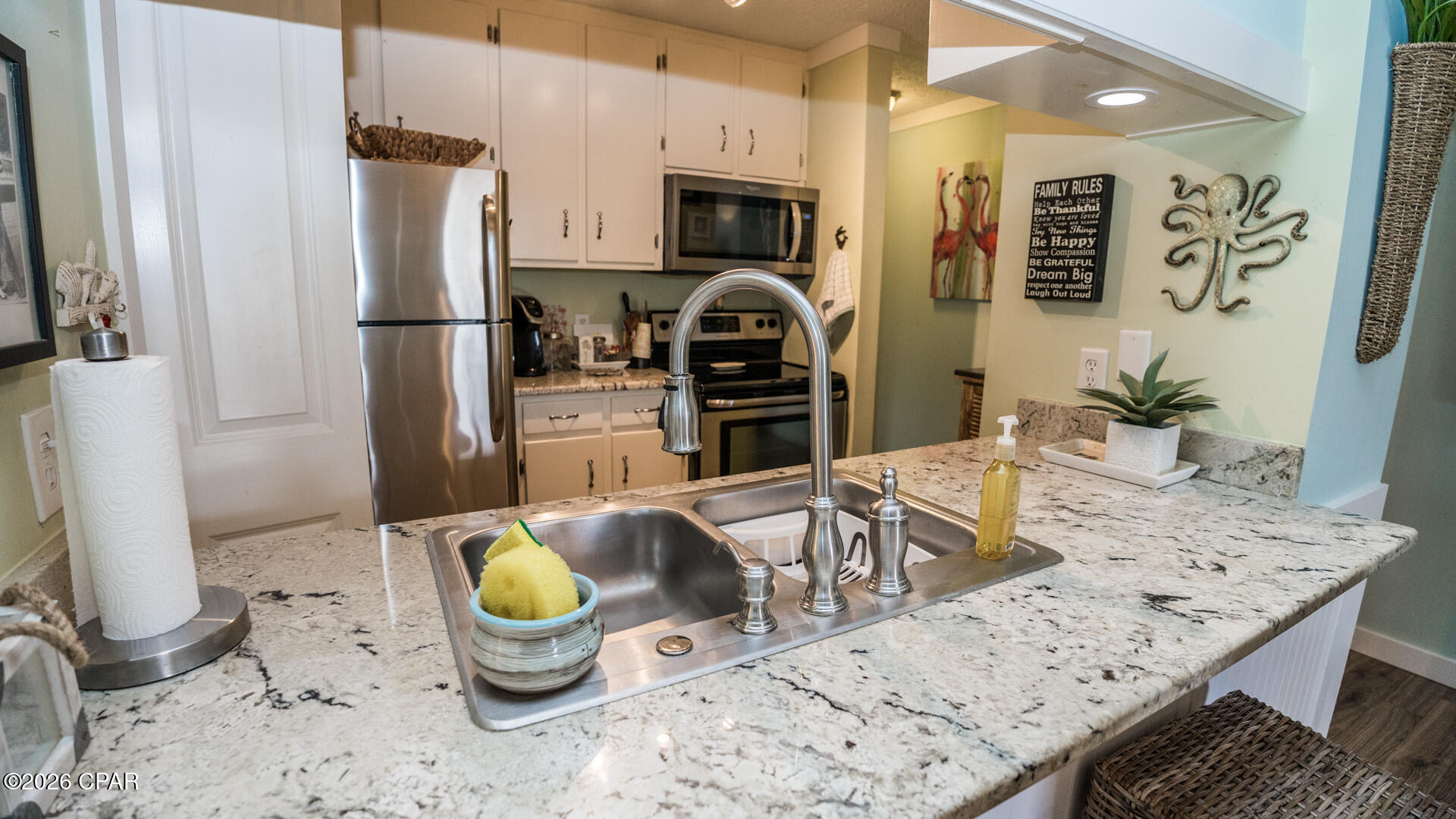 Image 7 For 6903 Lagoon Drive 30