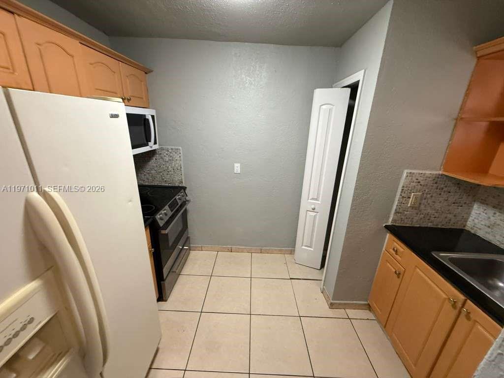 Property photo # 0