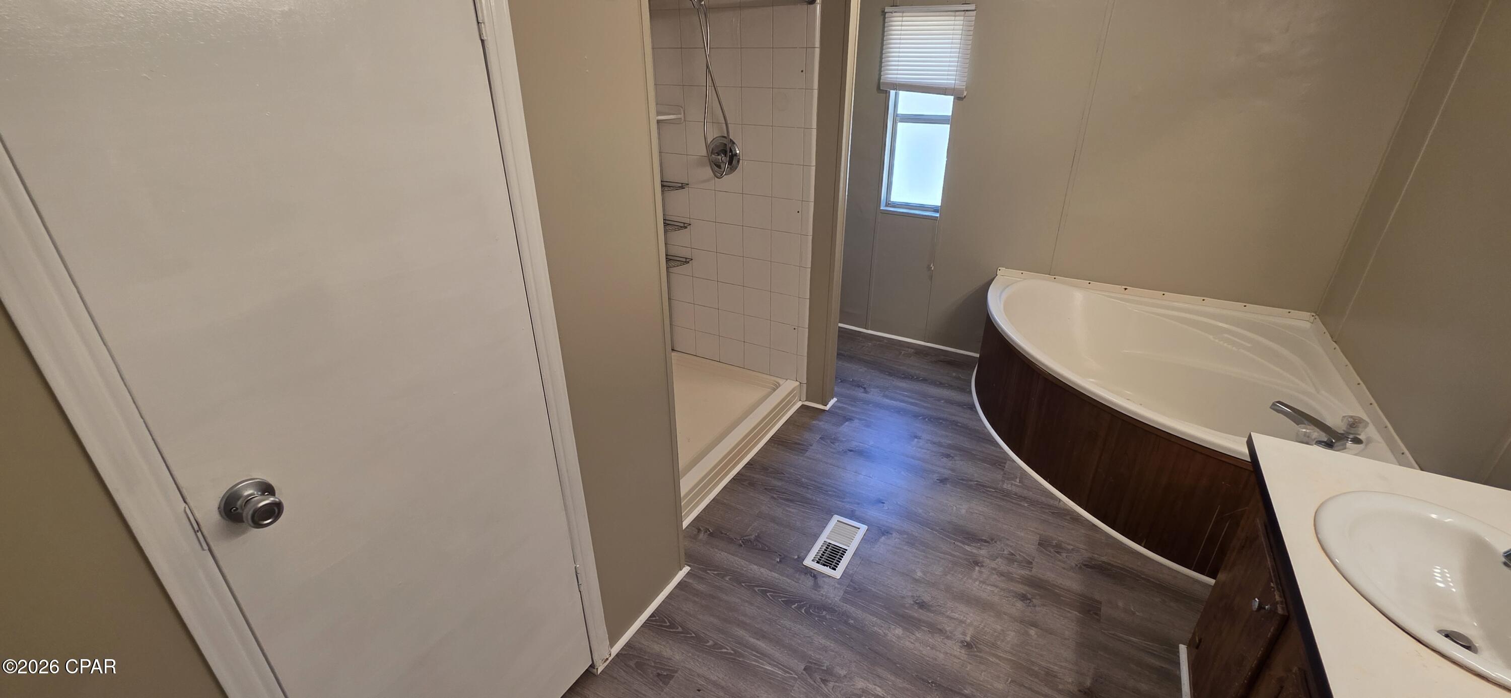 Image 14 For 2726 Canal Avenue