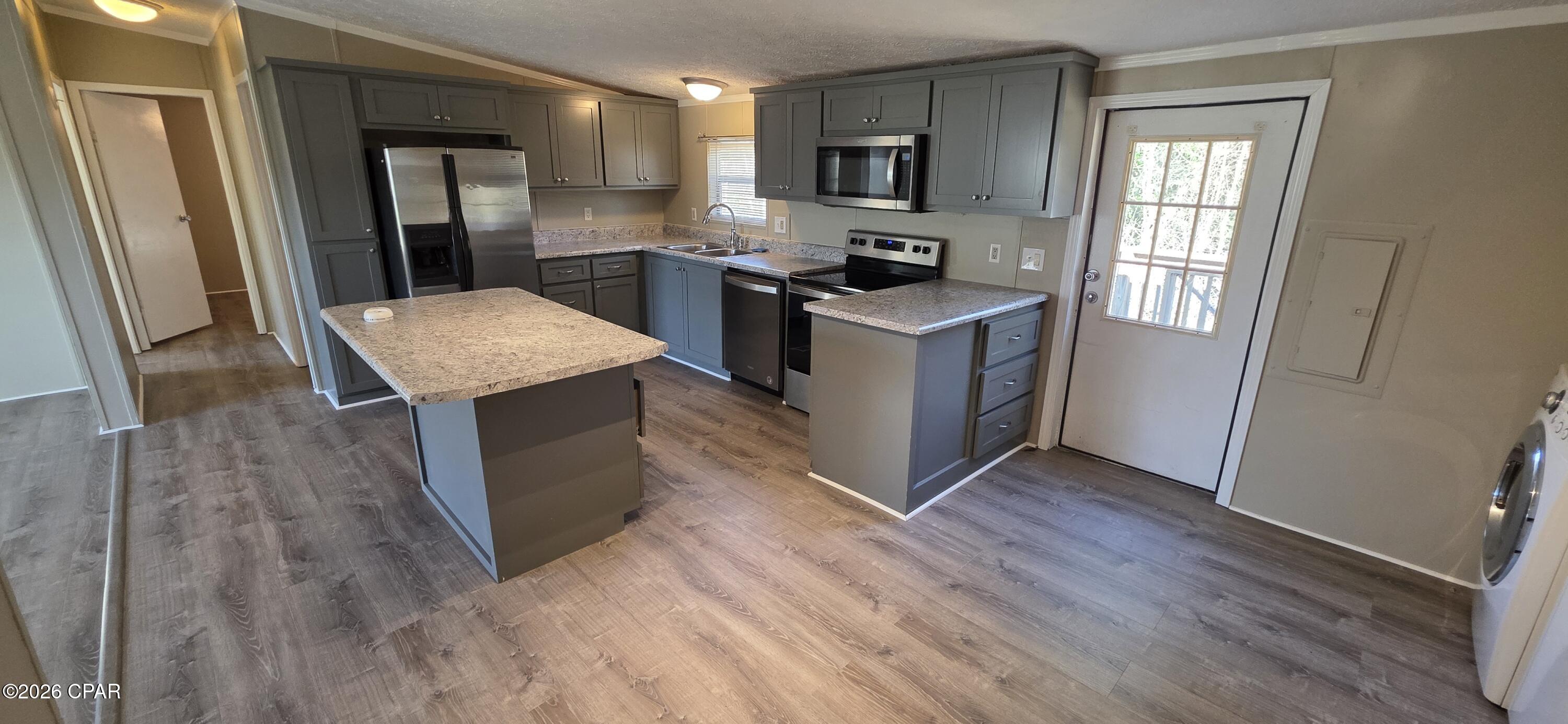 Image 8 For 2726 Canal Avenue