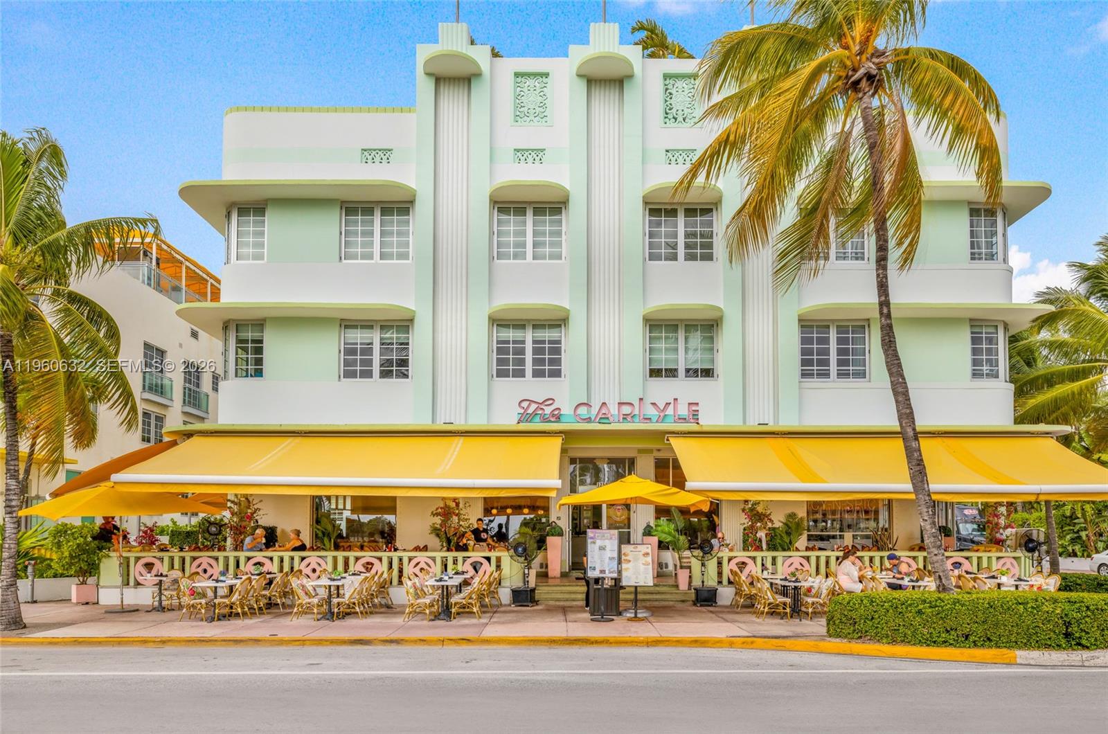 The Carlyle Deco Hotel Co