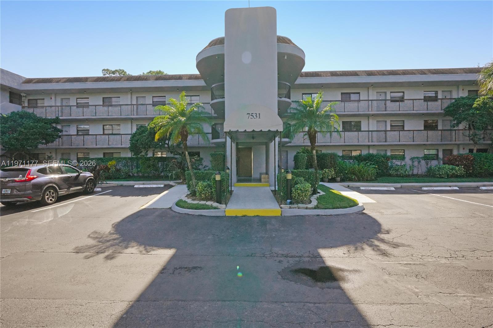 Bonaire At Woodmont No 5-