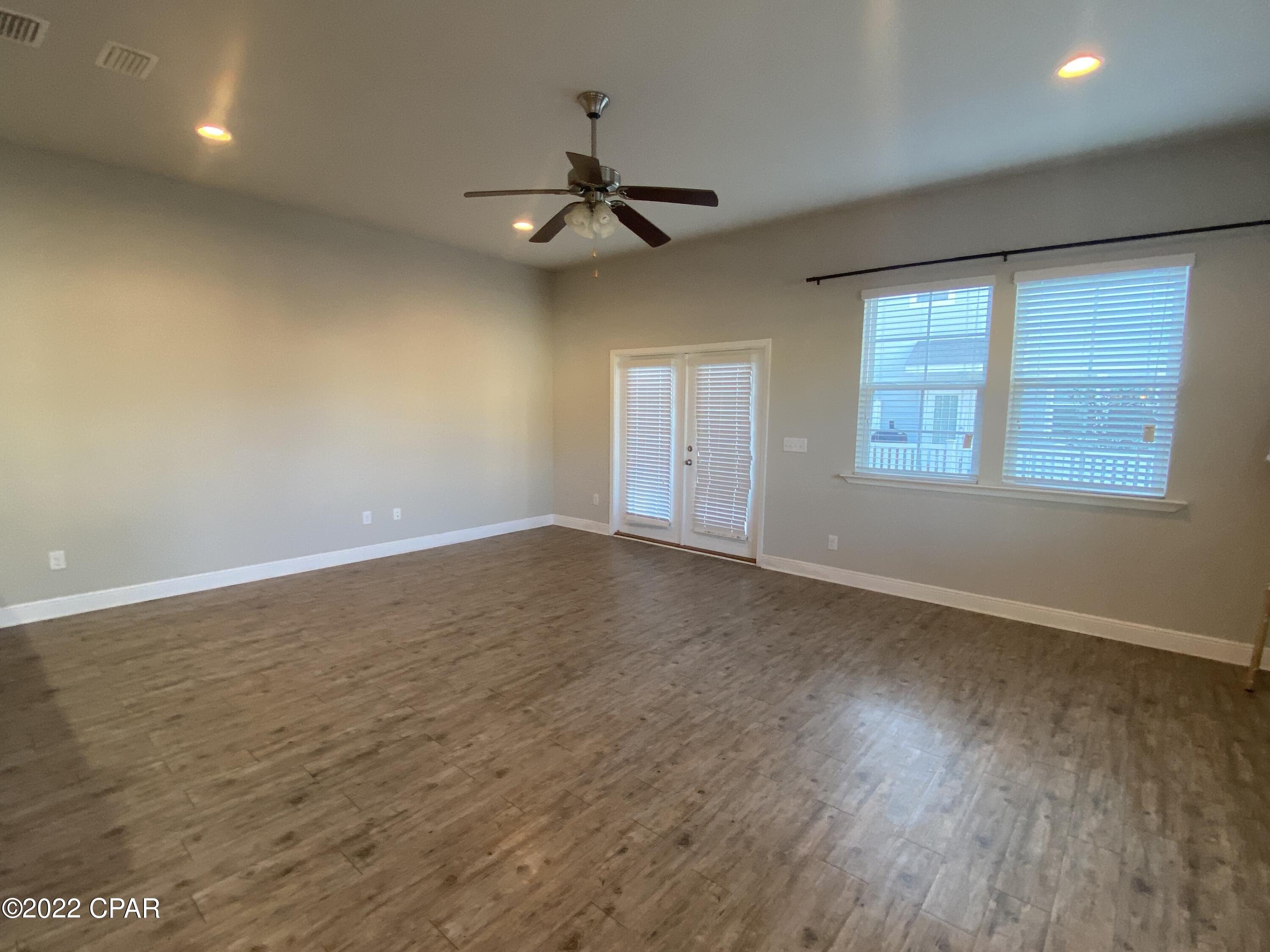 Image 2 For 101 Barefoot Falls