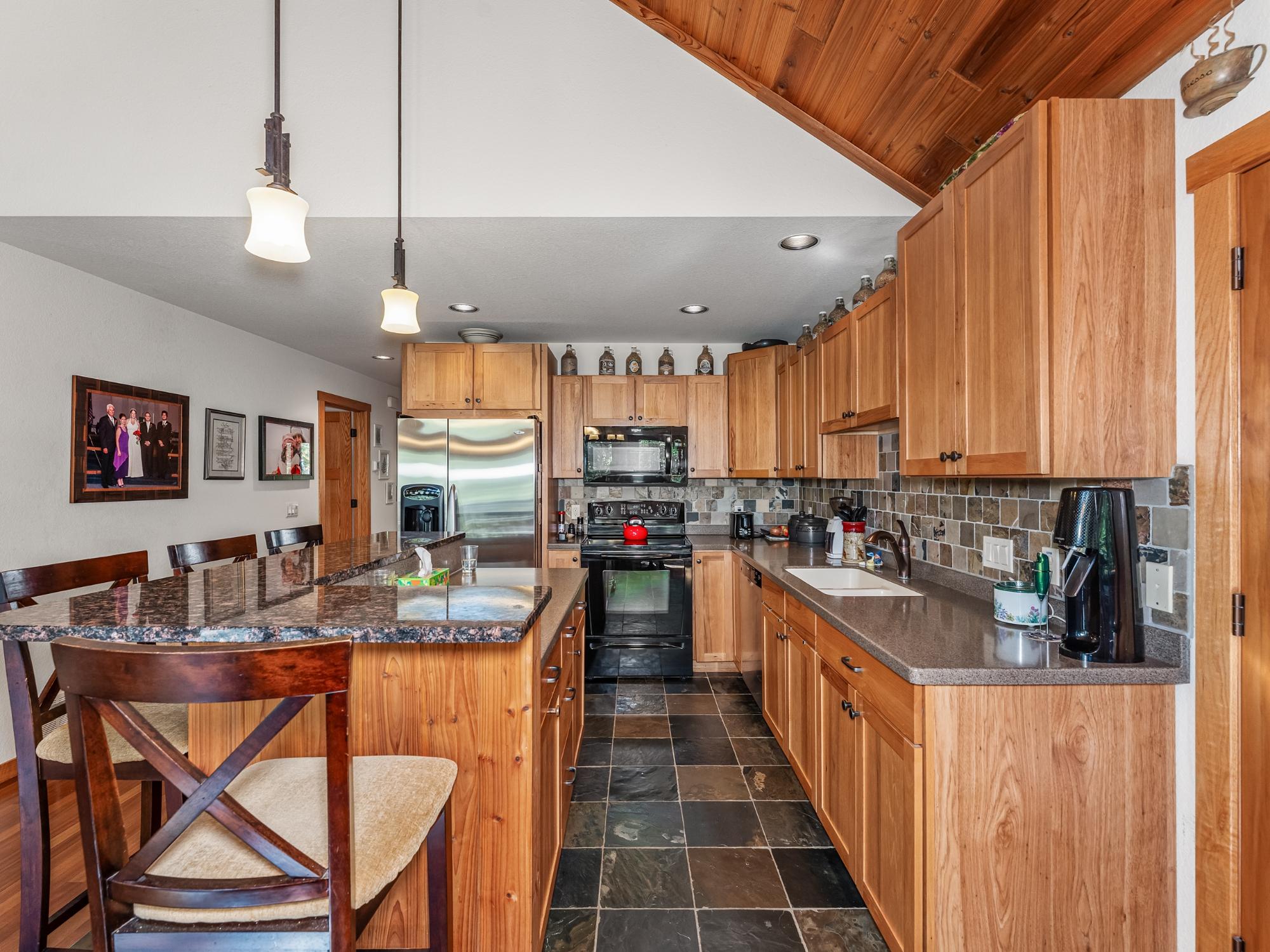 Pickerel Lake (N) Property 8410 Pinewood Dr Photo 11