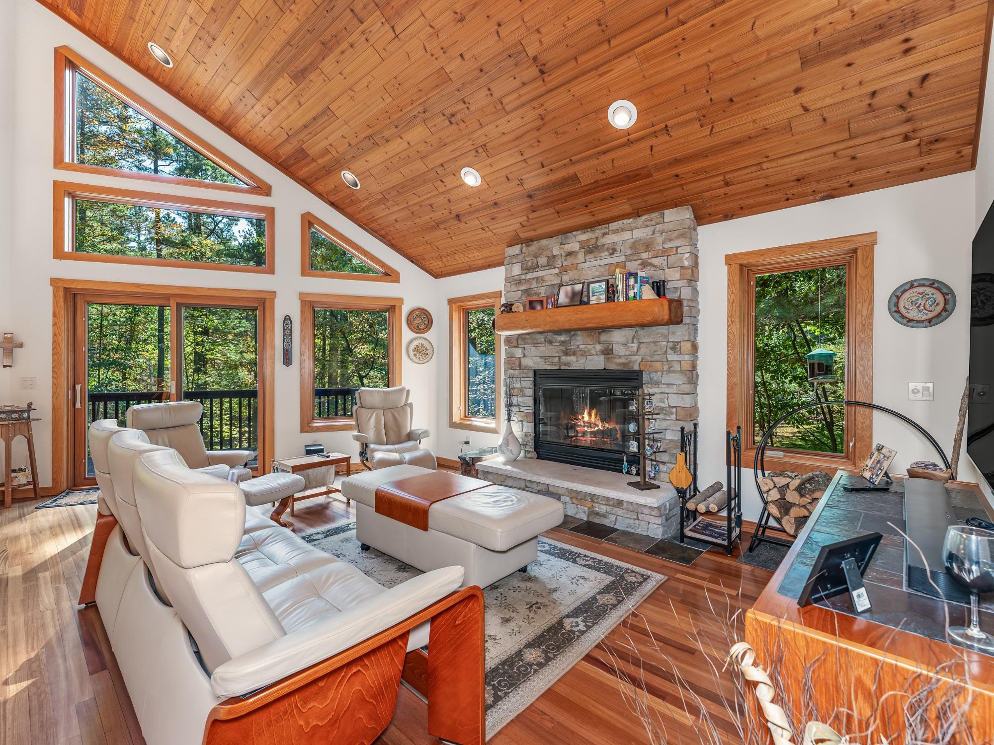 Pickerel Lake (N) Property 8410 Pinewood Dr Photo 8