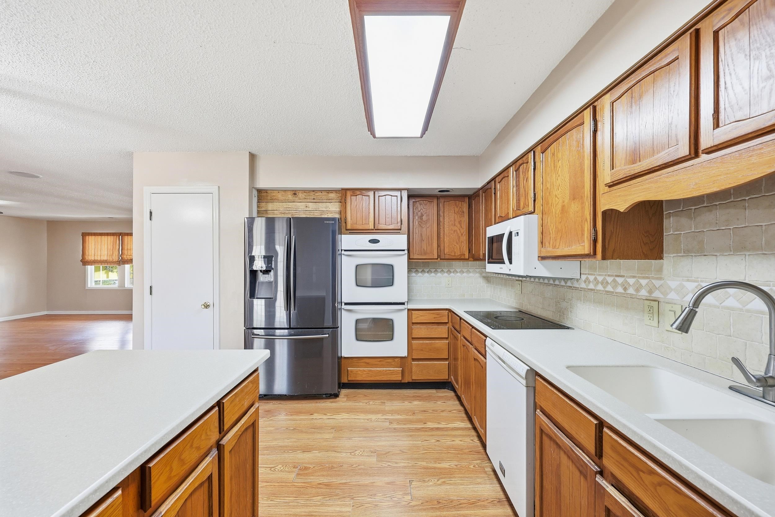 3054 Forestbrook Rd. 