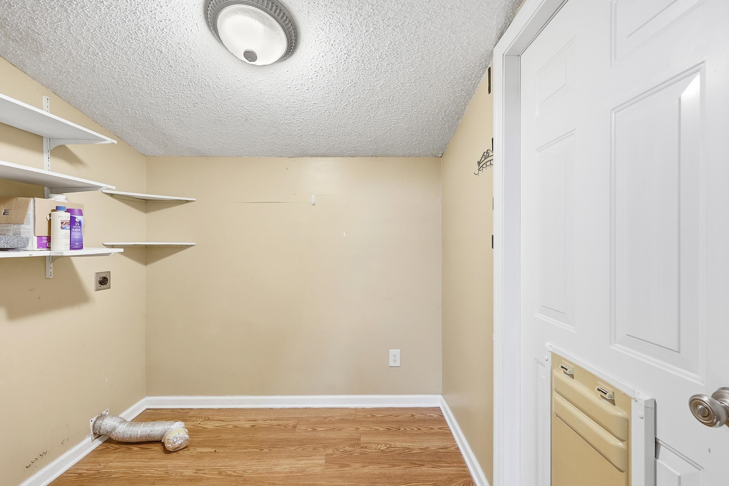 3054 Forestbrook Rd. 