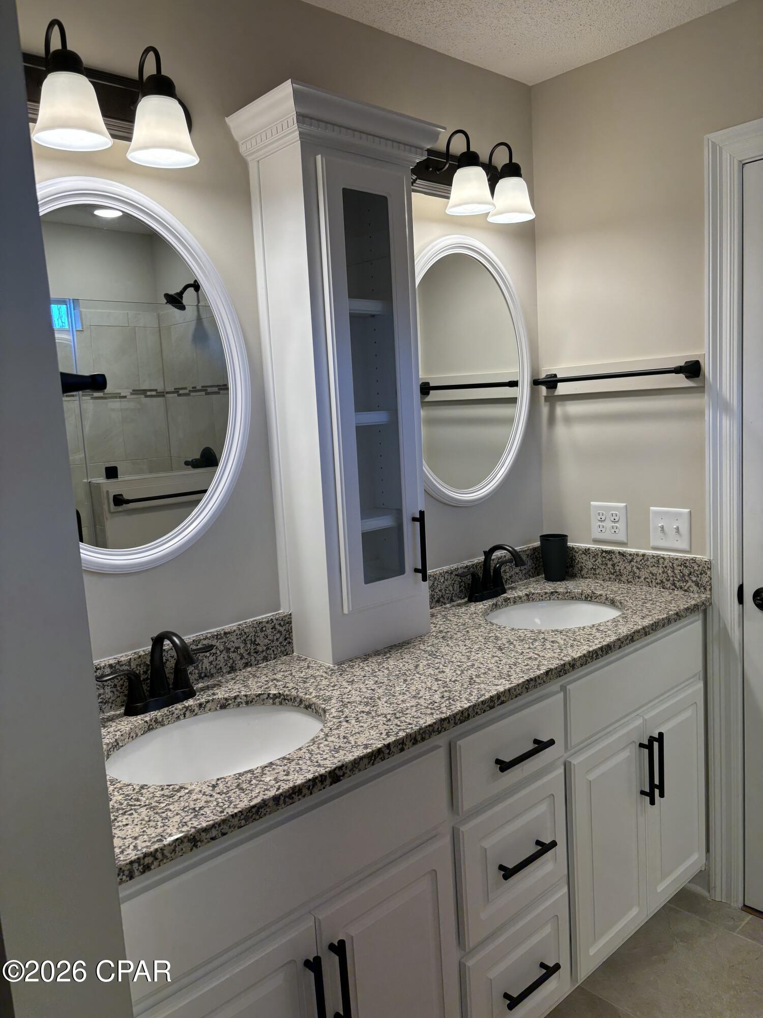 Listing photo id 15 for 4224 Dairy Farm Road