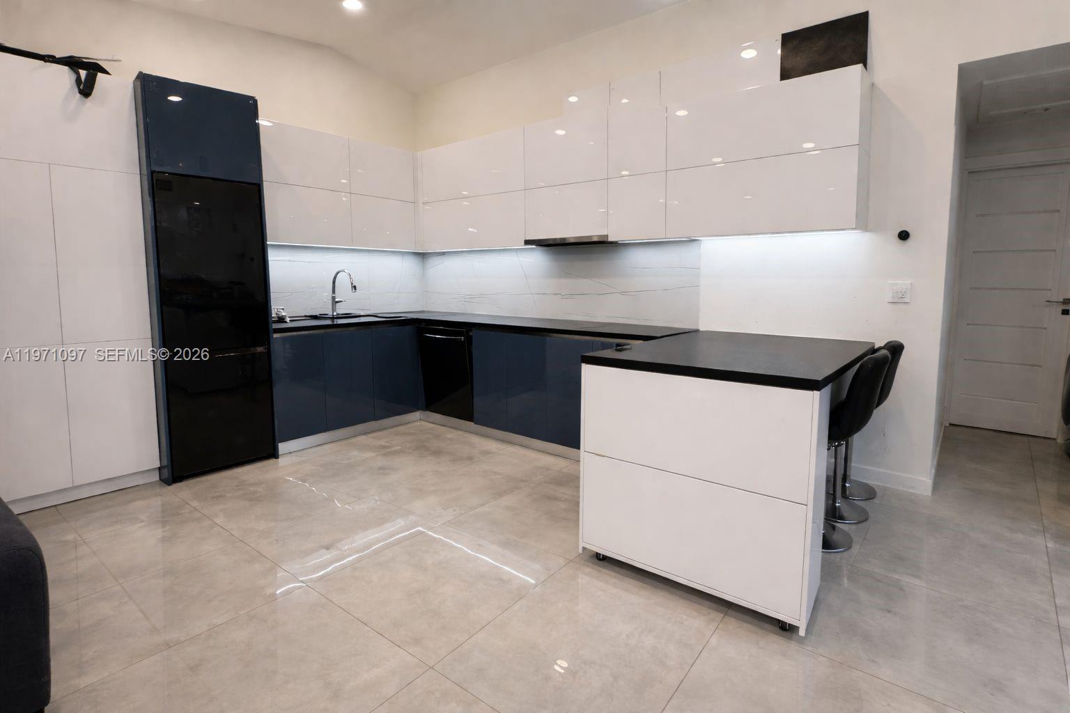 Royal Palm Villas Condo