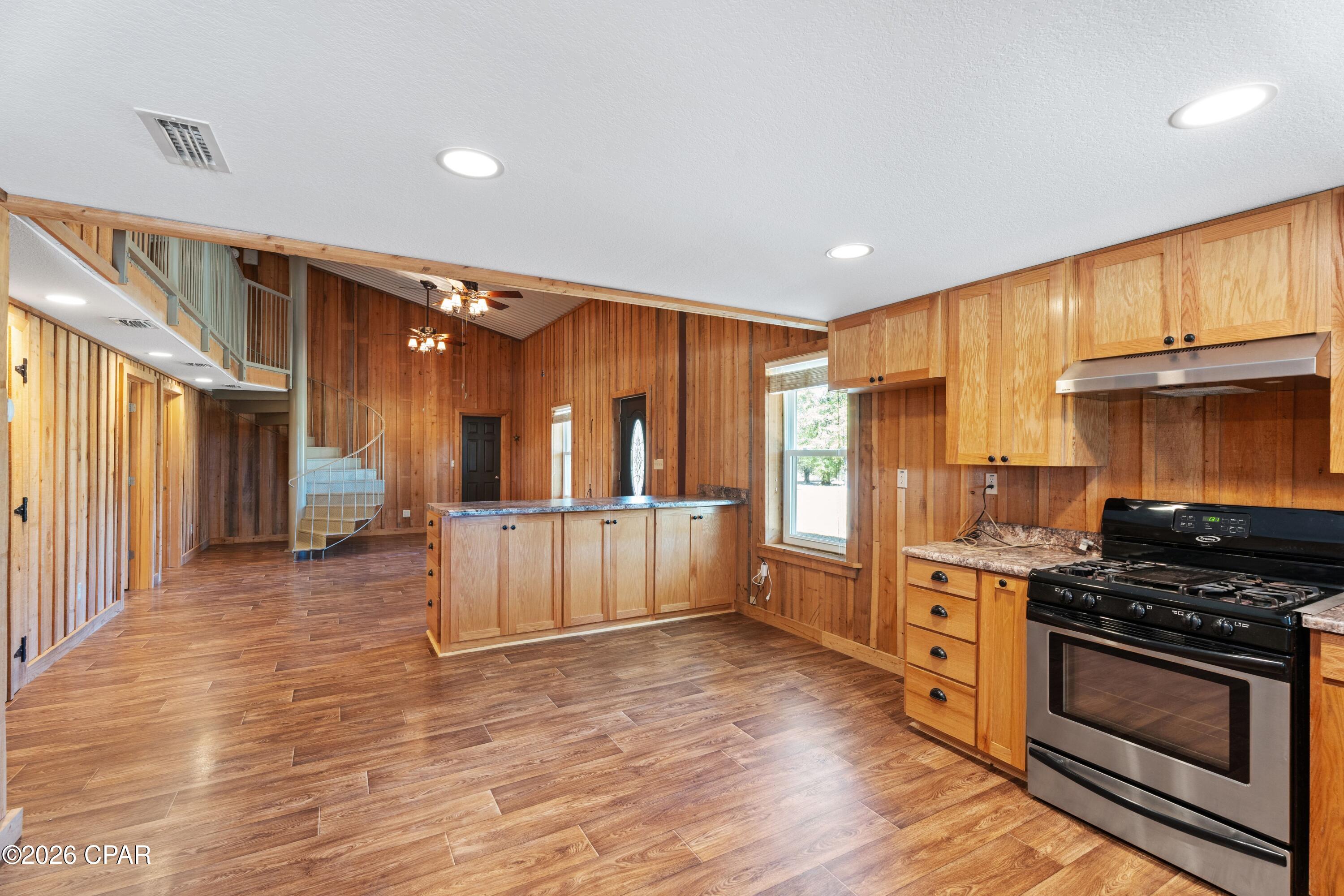 Image 11 For 7020 Capt Lynn Road