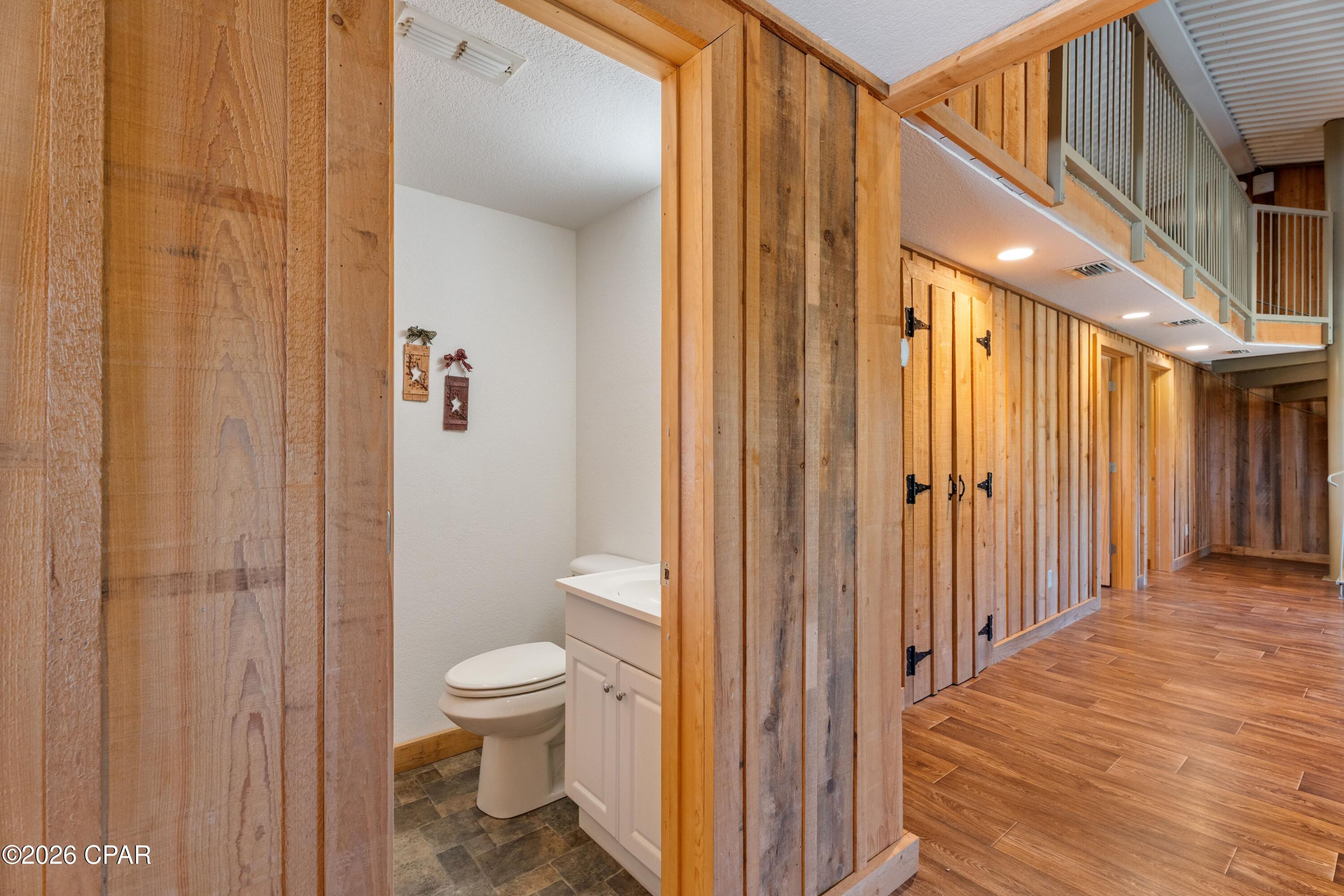 Image 13 For 7020 Capt Lynn Road